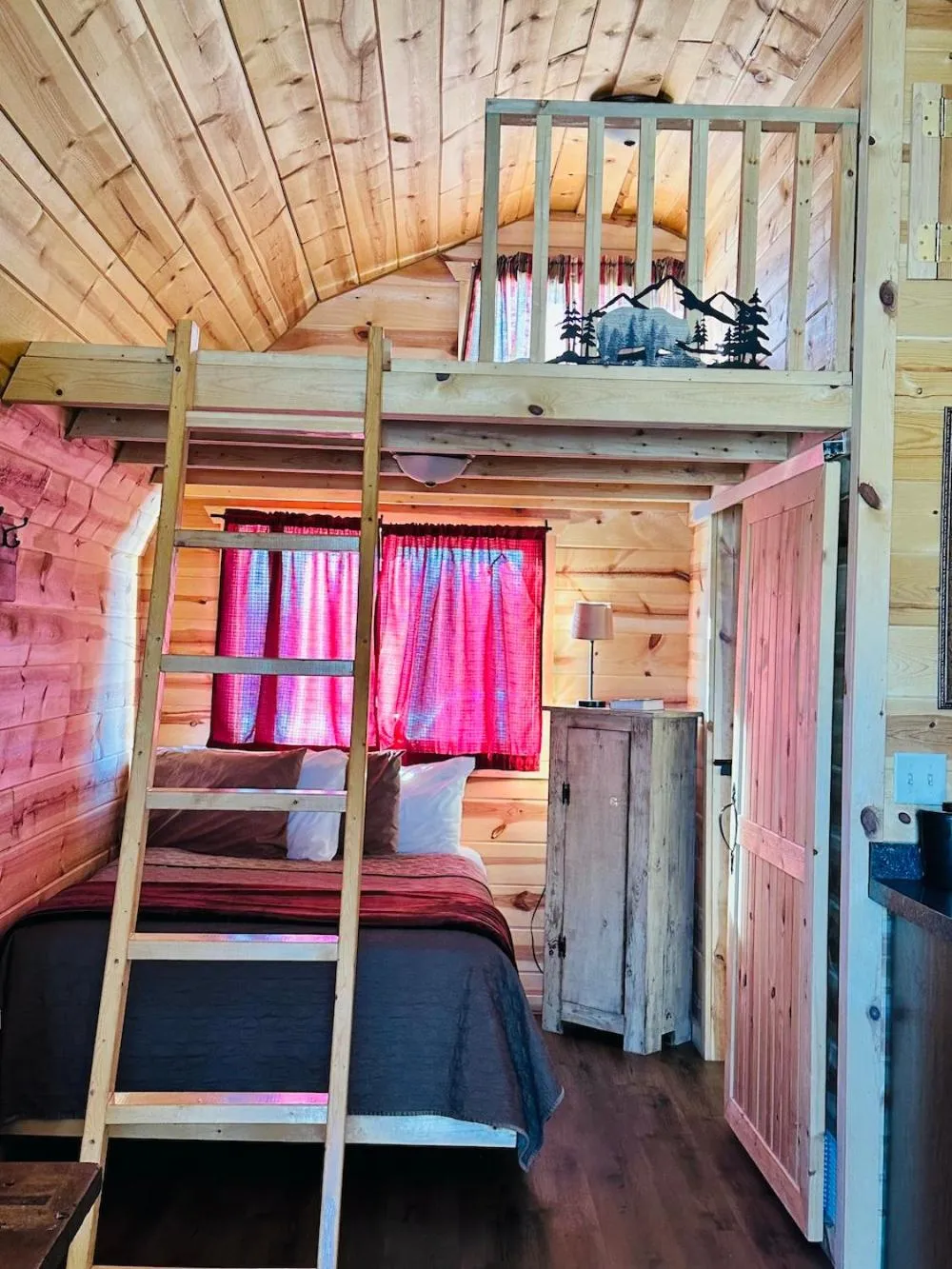 Bed in Country Cabins Hotel