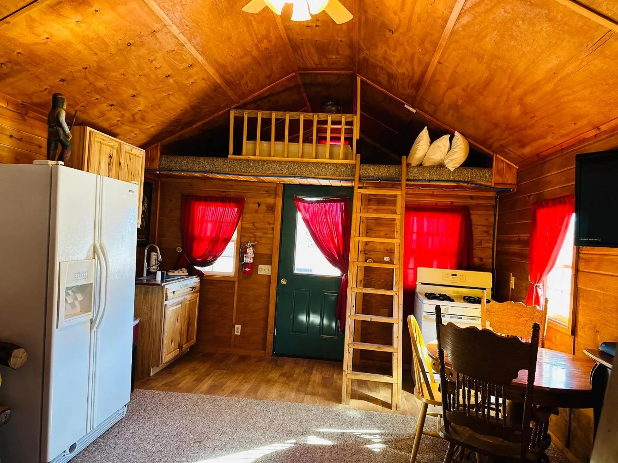 Country Cabins Hotel