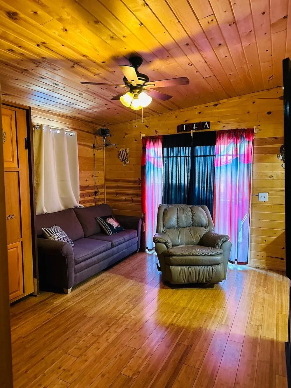 Country Cabins Hotel