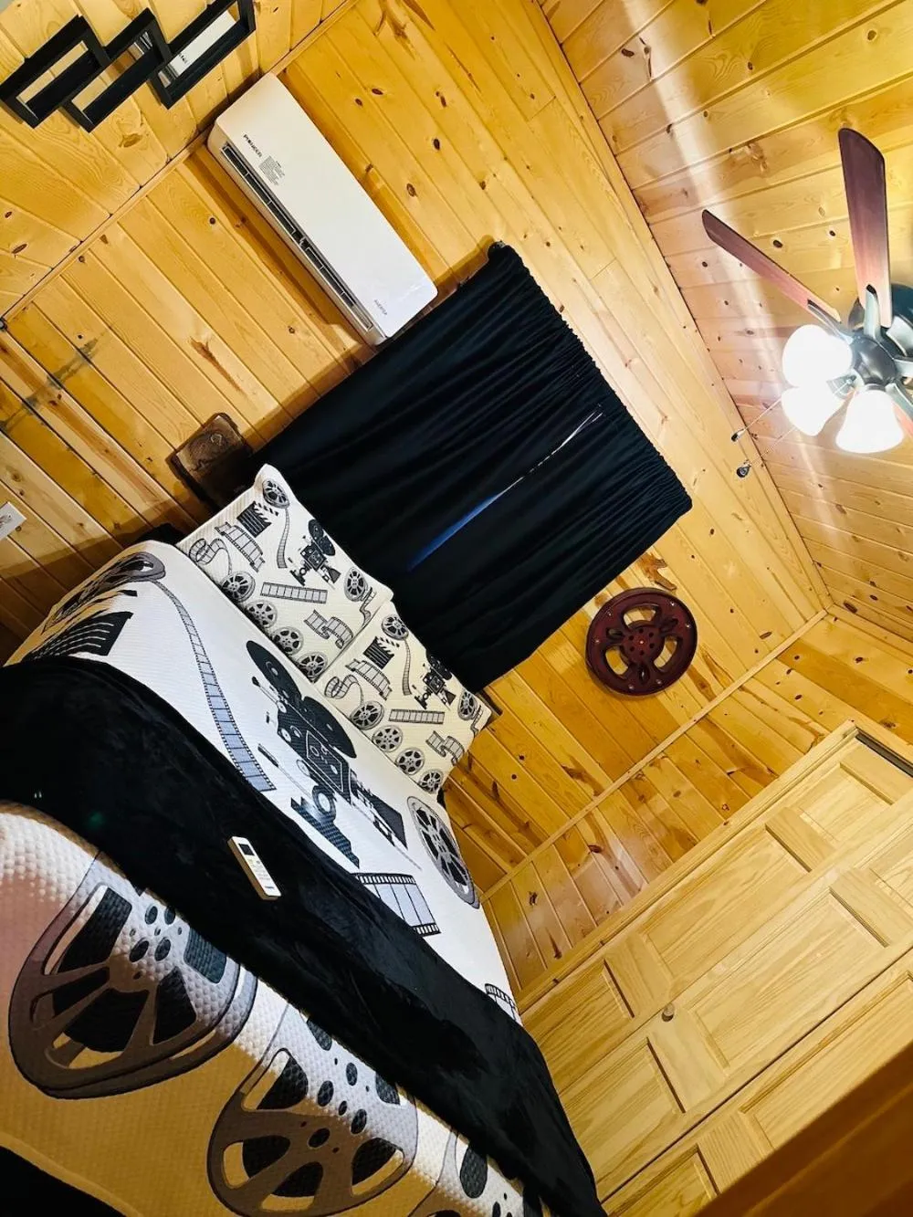 Country Cabins Hotel