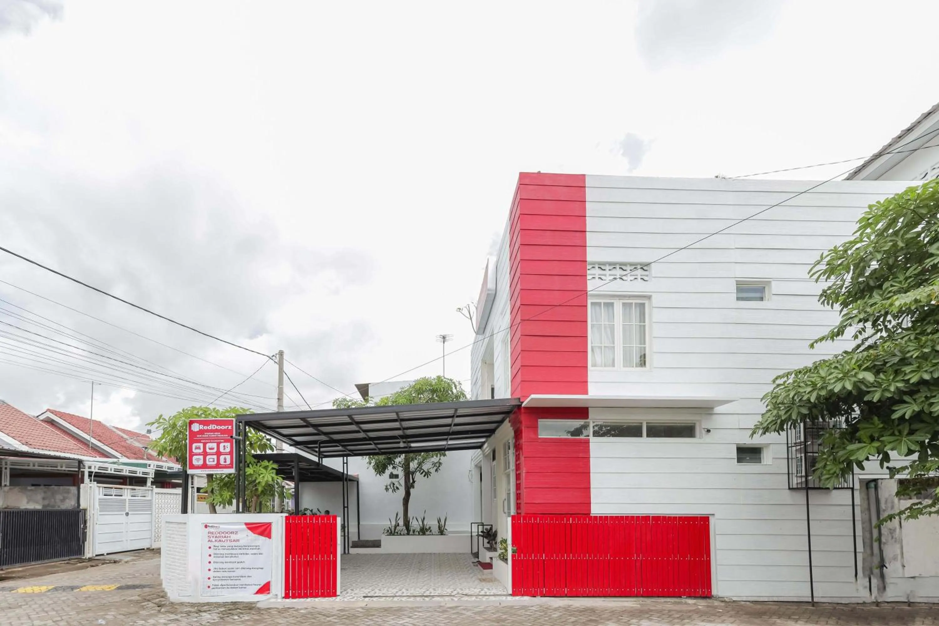 Property building in RedDoorz Syariah near GOR Bung Karno Nganjuk