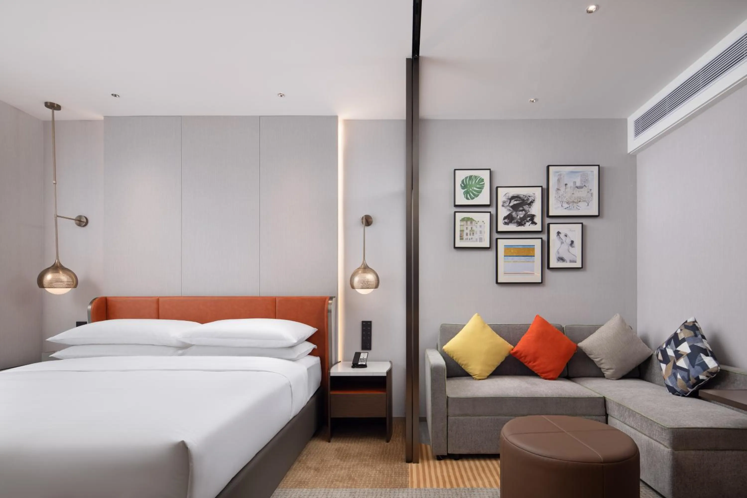 Bed in Home2 Suites By Hilton Shenzhen Dalang