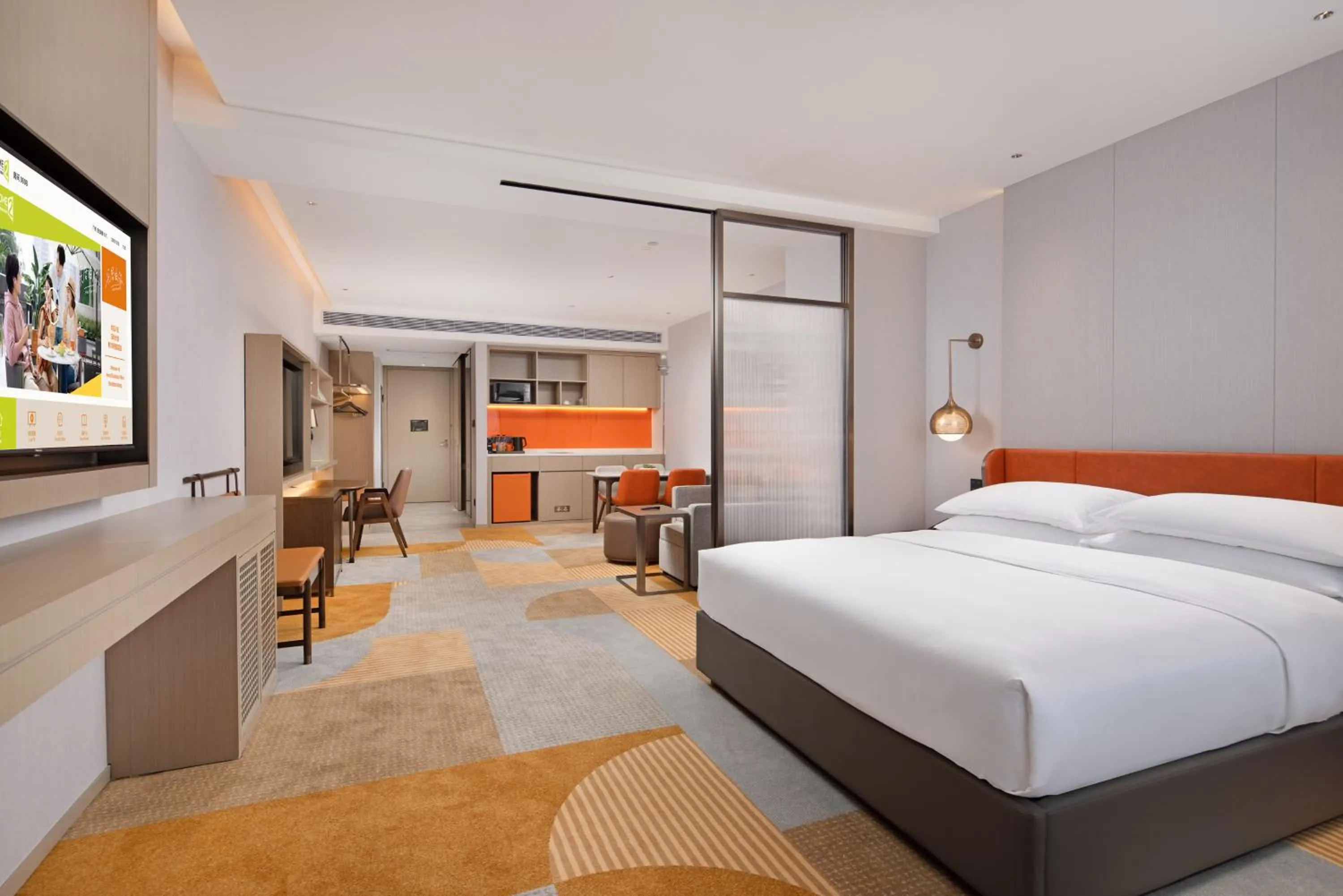Bed in Home2 Suites By Hilton Shenzhen Dalang