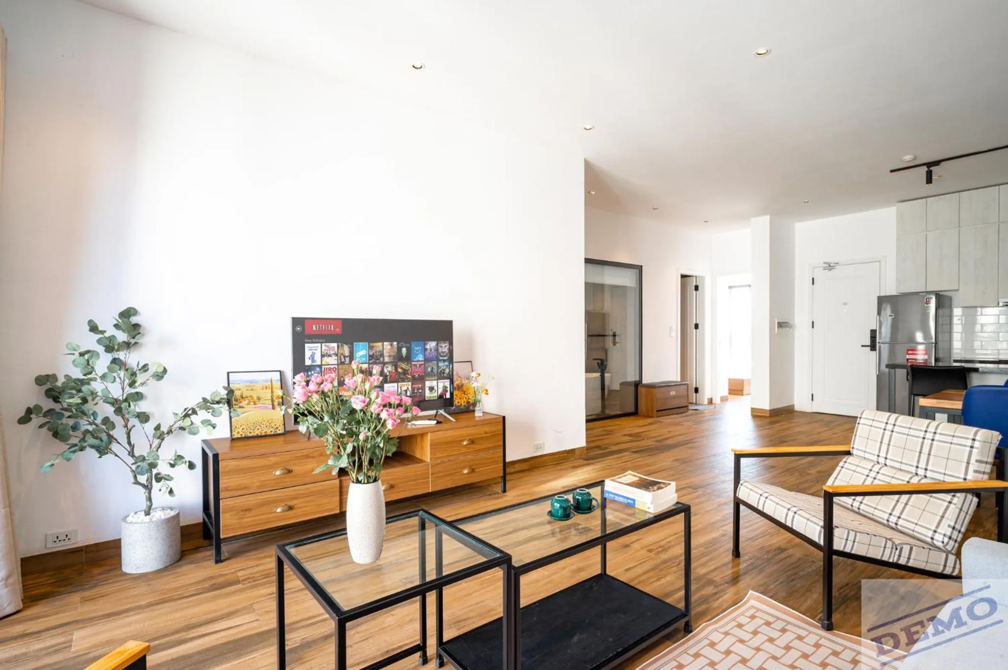 Living room in Luxe Paradise Residence 88 Tu Hoa