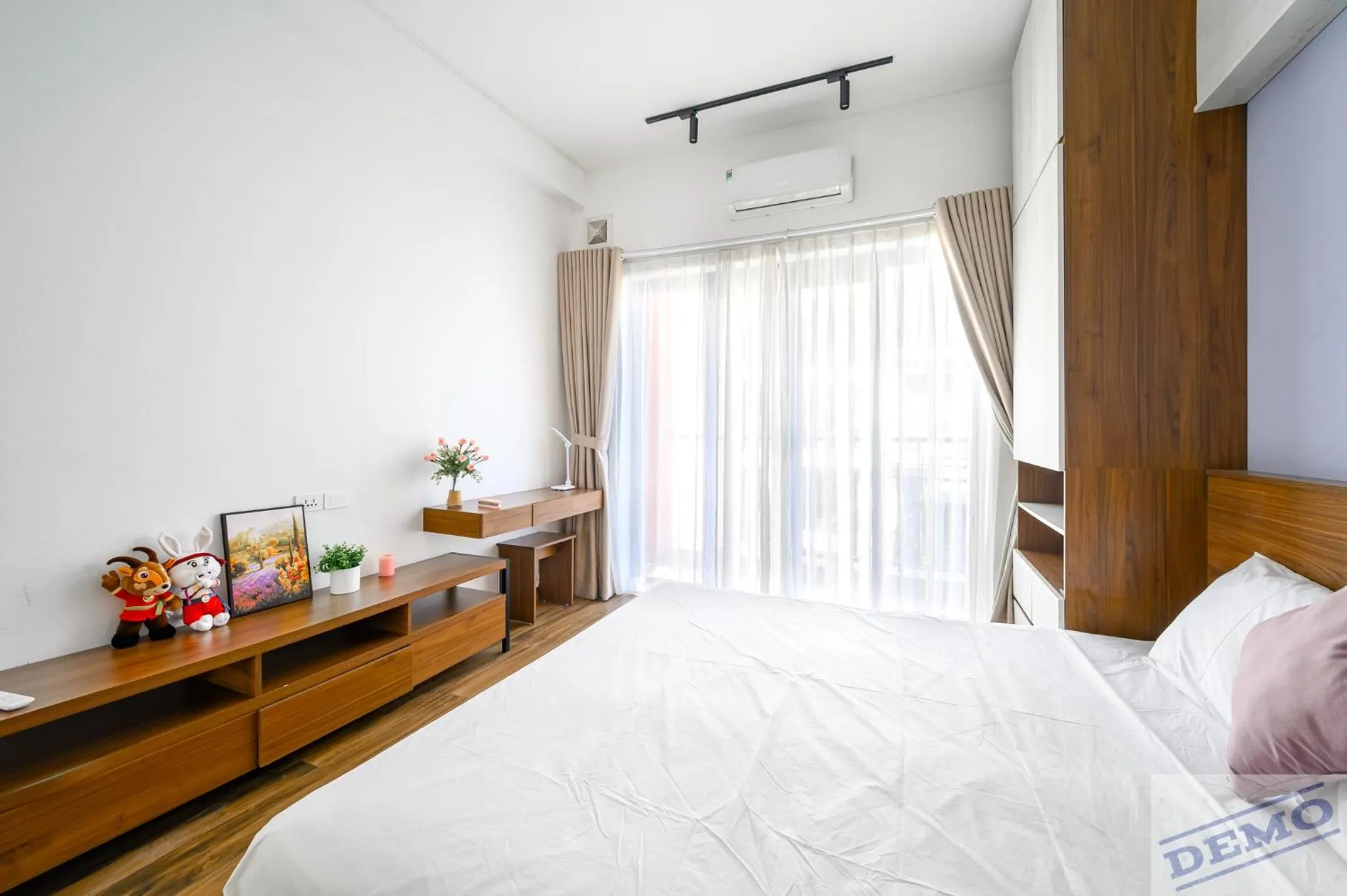 Bed in Luxe Paradise Residence 88 Tu Hoa