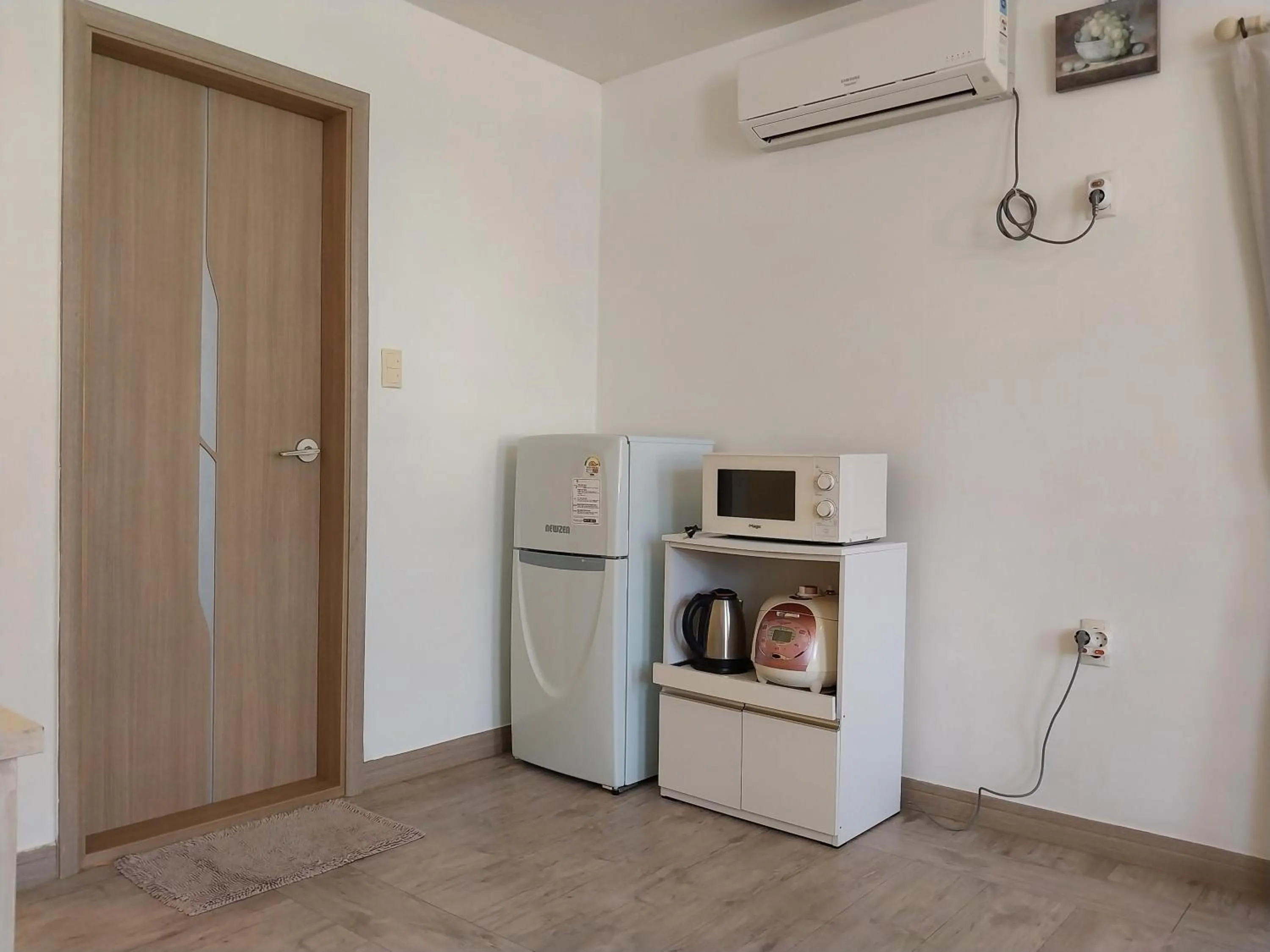 minibar in Another world pension