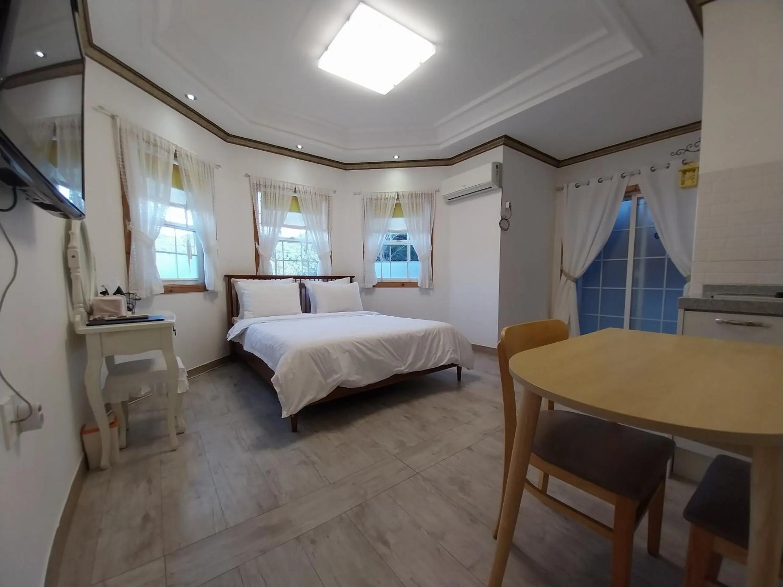 Bedroom, Bed in Another world pension