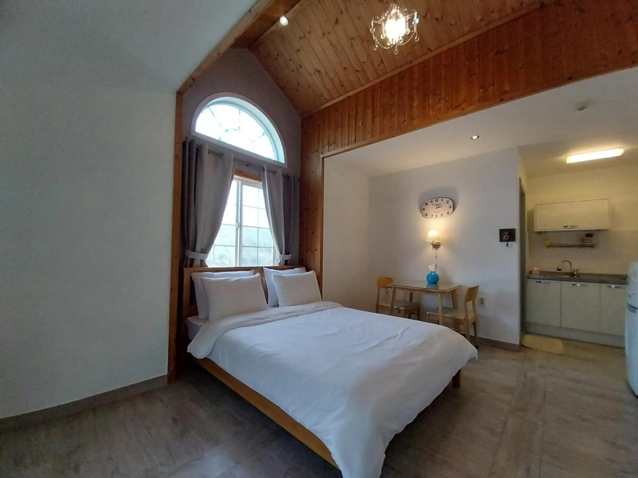 Bedroom, Bed in Another world pension