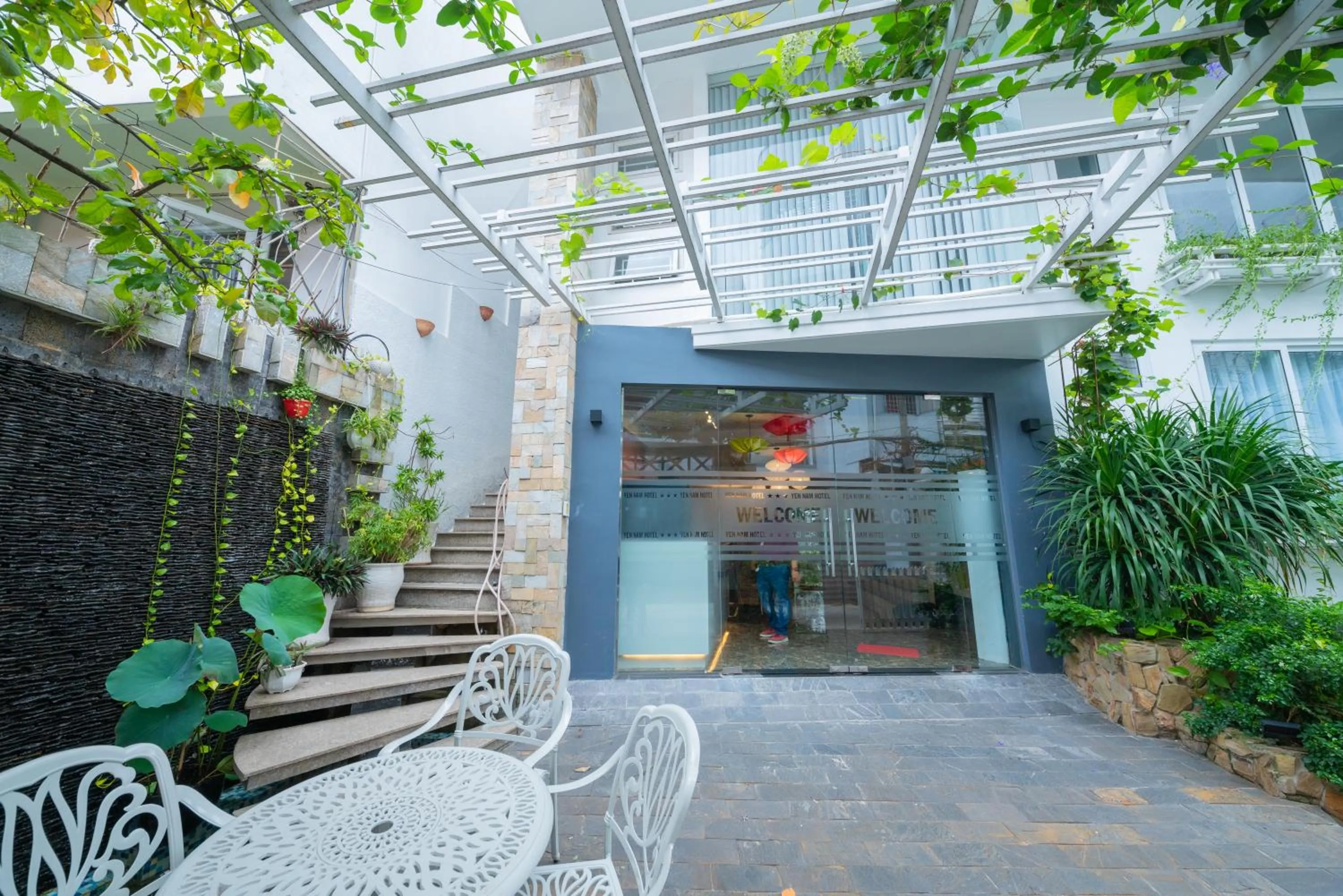 Property building in Yen Nam Hotel Nguyen Thai Son