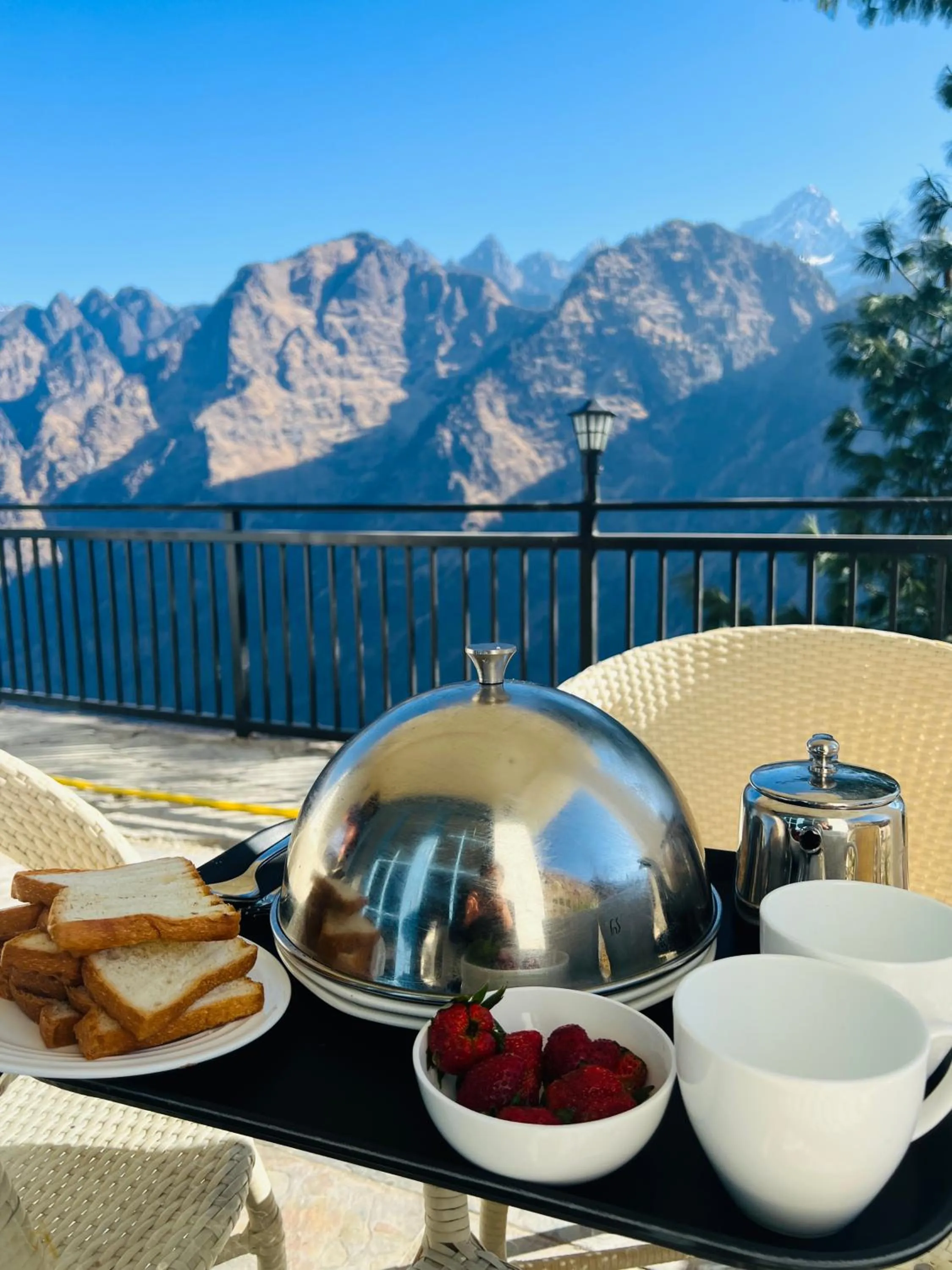 Faraway Cottages, Auli