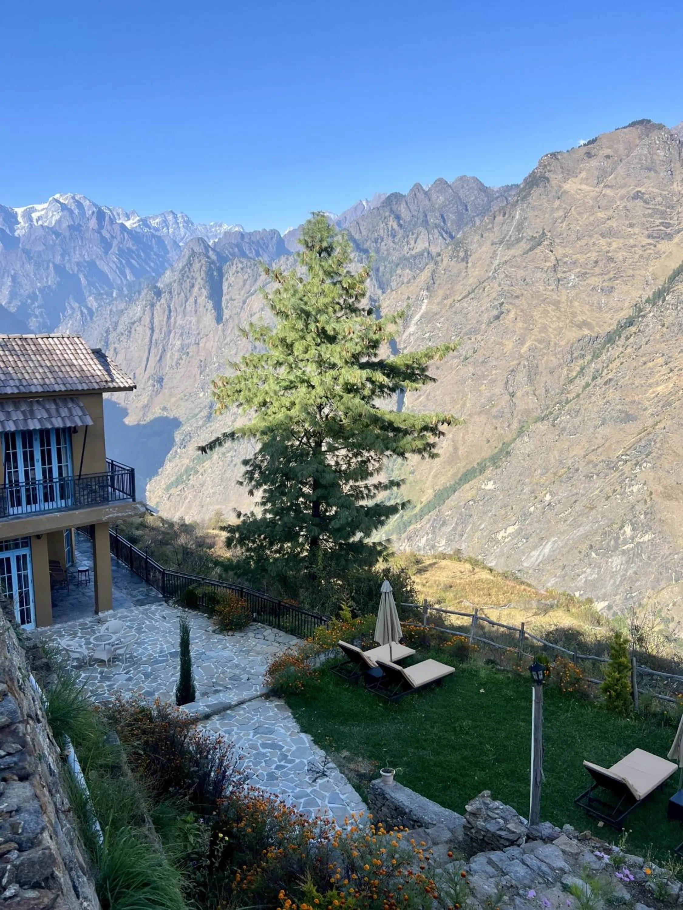 Other in Faraway Cottages, Auli