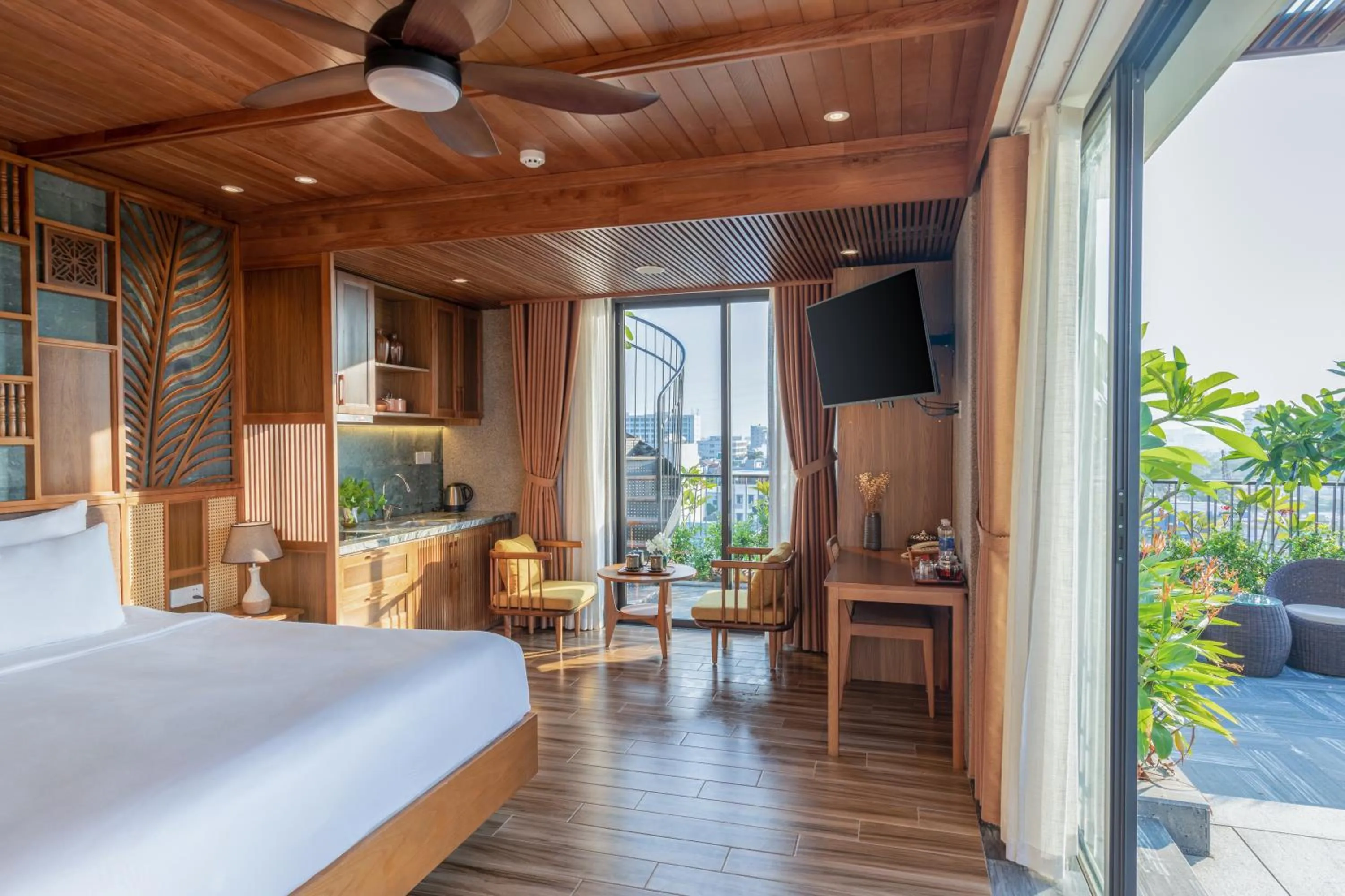 TV and multimedia, Bed in Bonny Boutique Hotel Da Nang