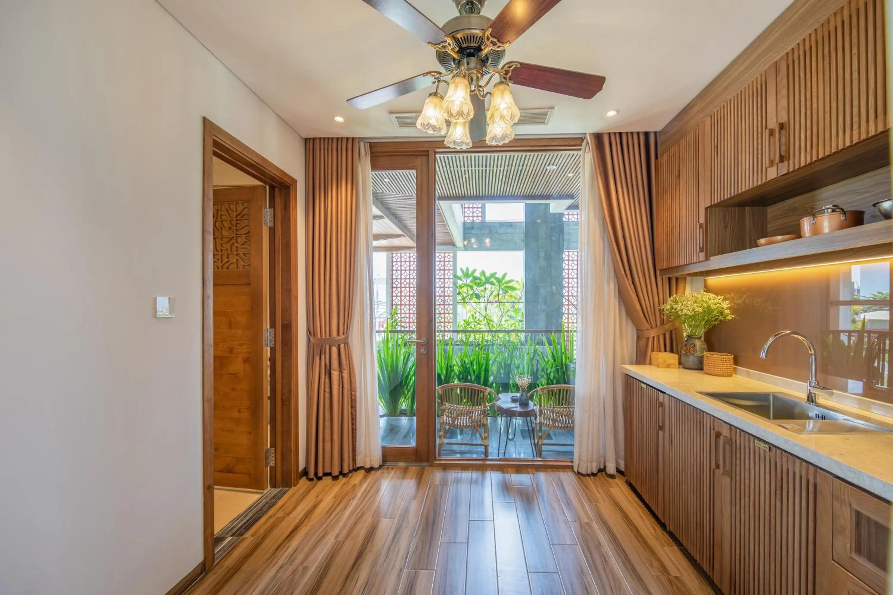 Kitchen or kitchenette in Bonny Boutique Hotel Da Nang