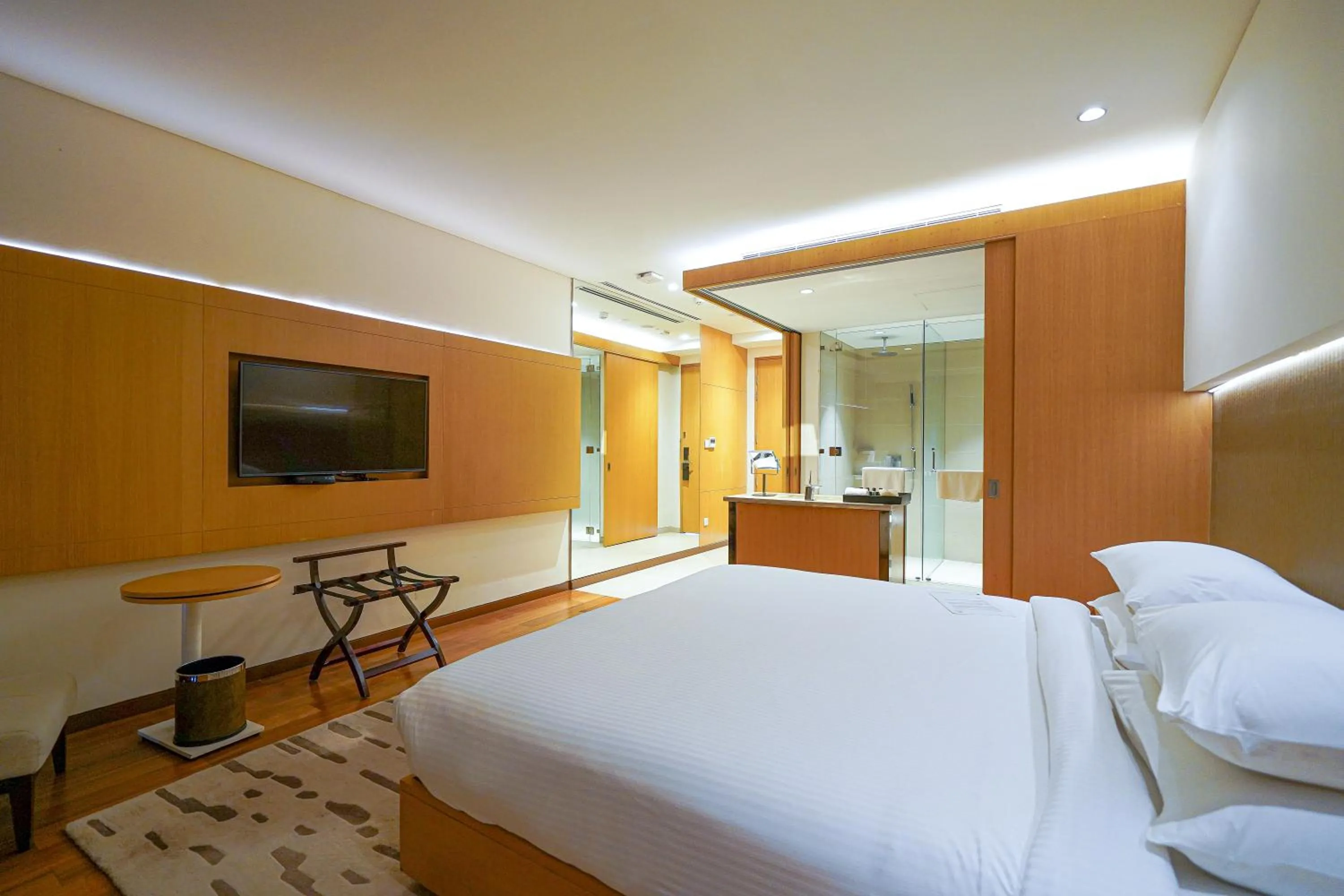 Bed in BLVD Club - Near BENGALURU AIRPORT