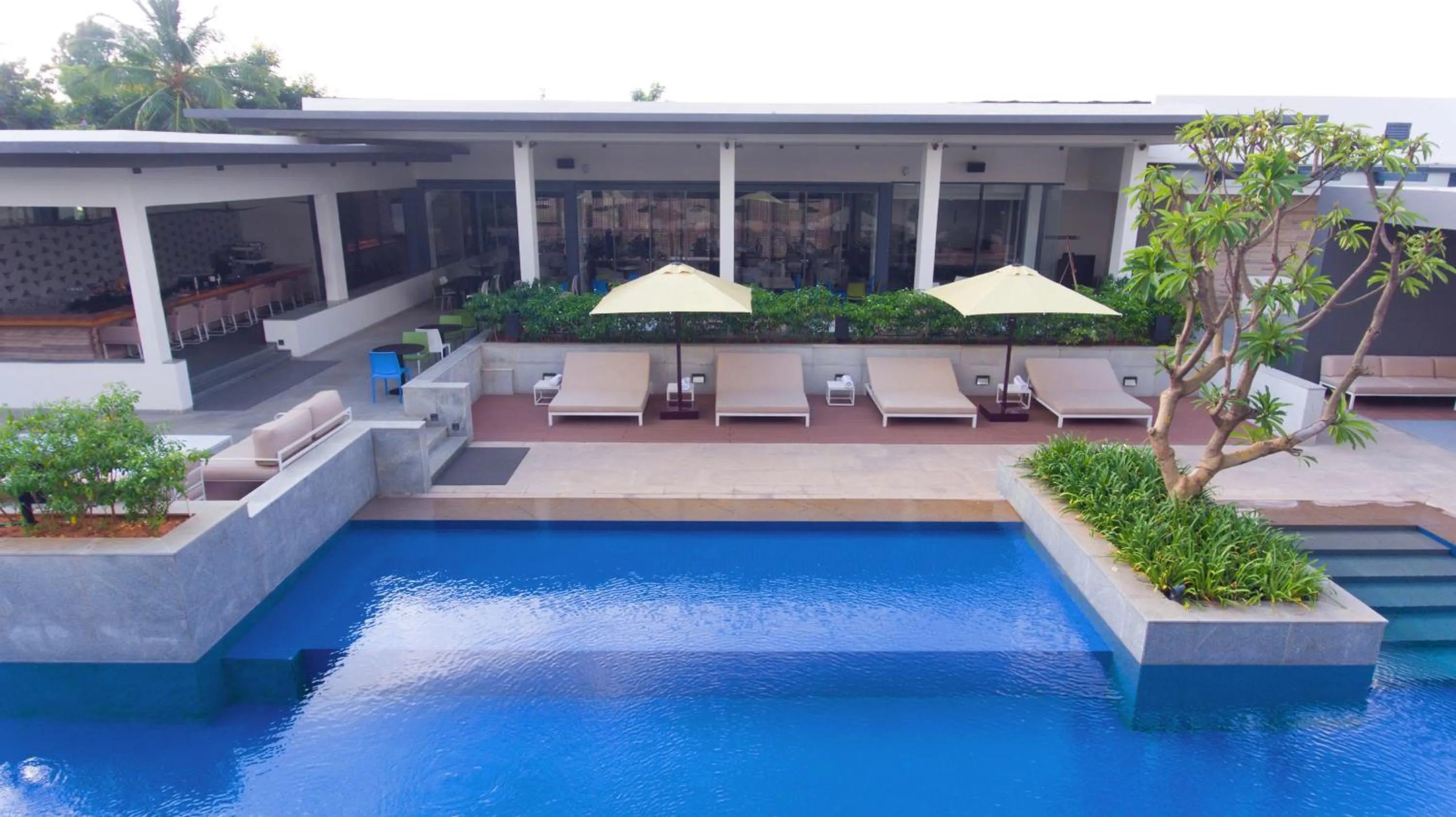 Day in BLVD Club - Near BENGALURU AIRPORT