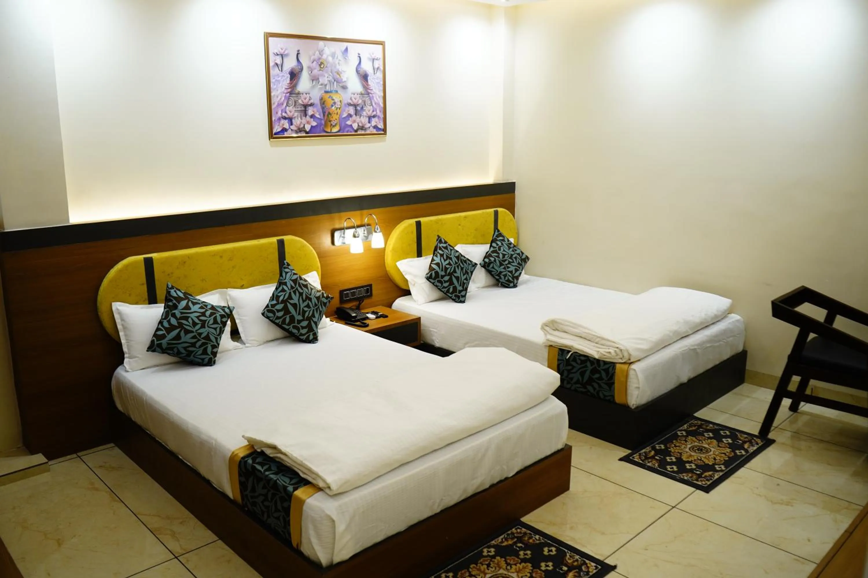 Bed in Hotel Shakuntla Palace