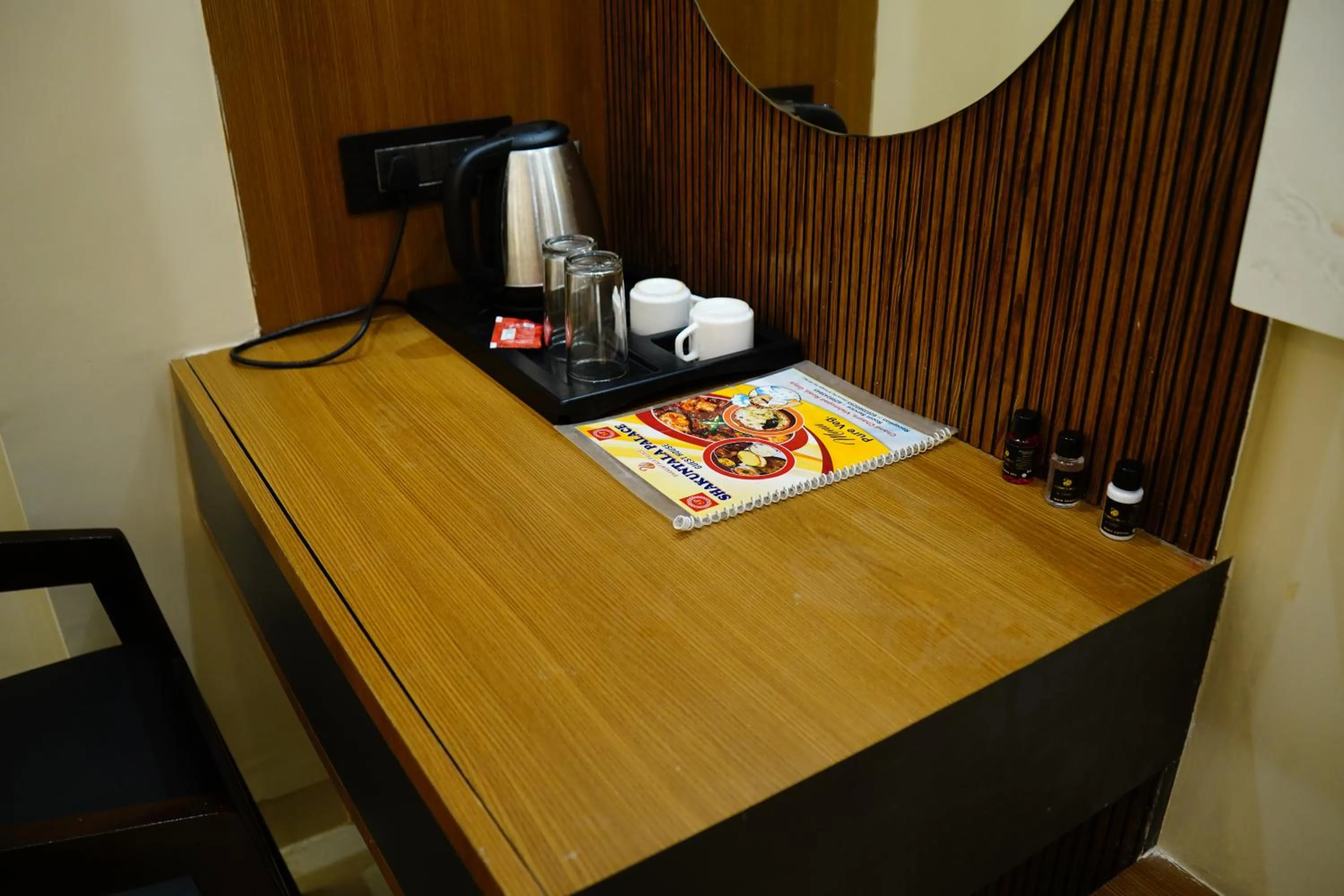 Coffee/tea facilities in Hotel Shakuntla Palace
