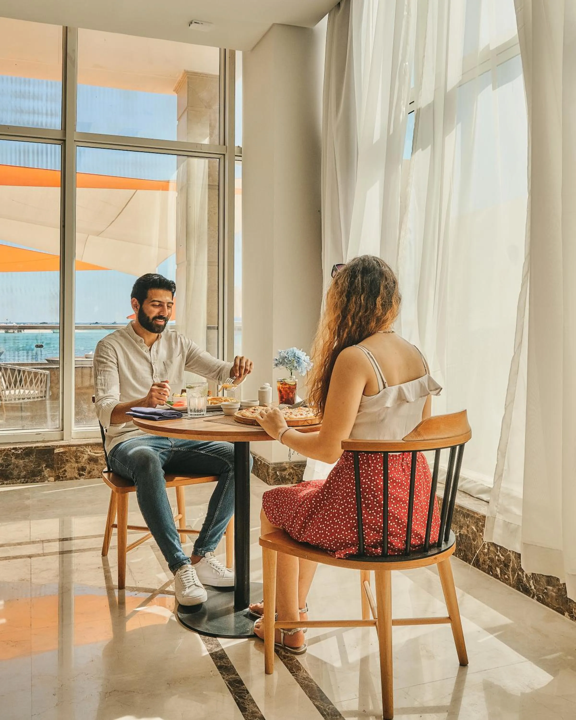 Restaurant/places to eat in Triumph White Sands Hotel