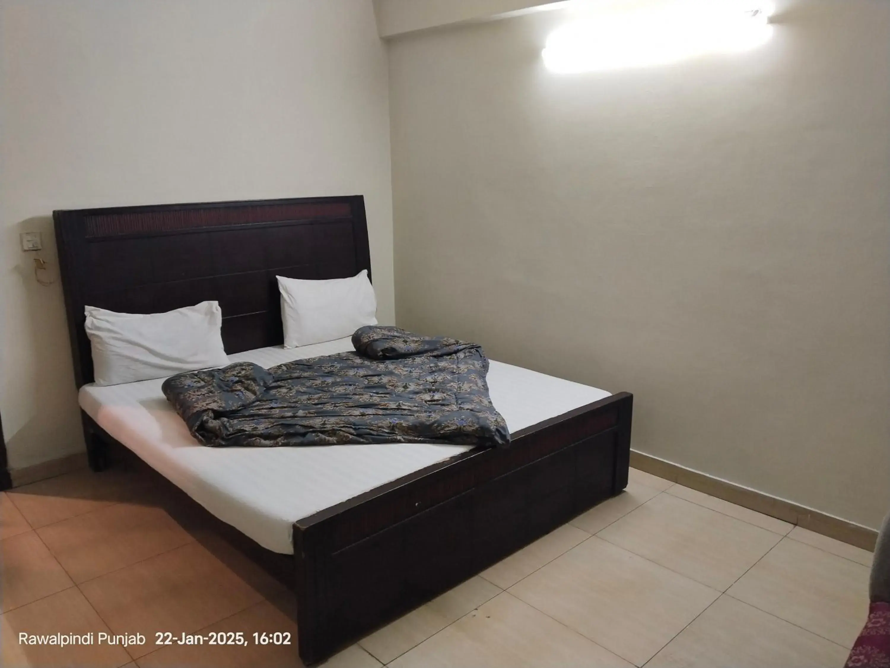 Family Room in Al Sakhawat Hotel Family Room in Al Sakhawat Hotel