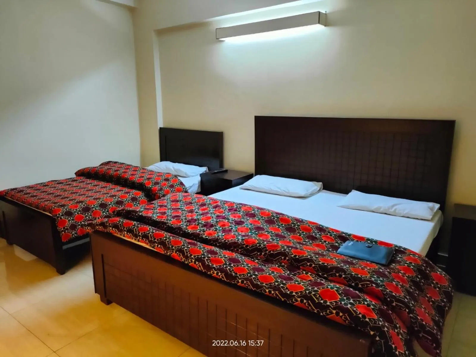 Bed in Al Sakhawat Hotel