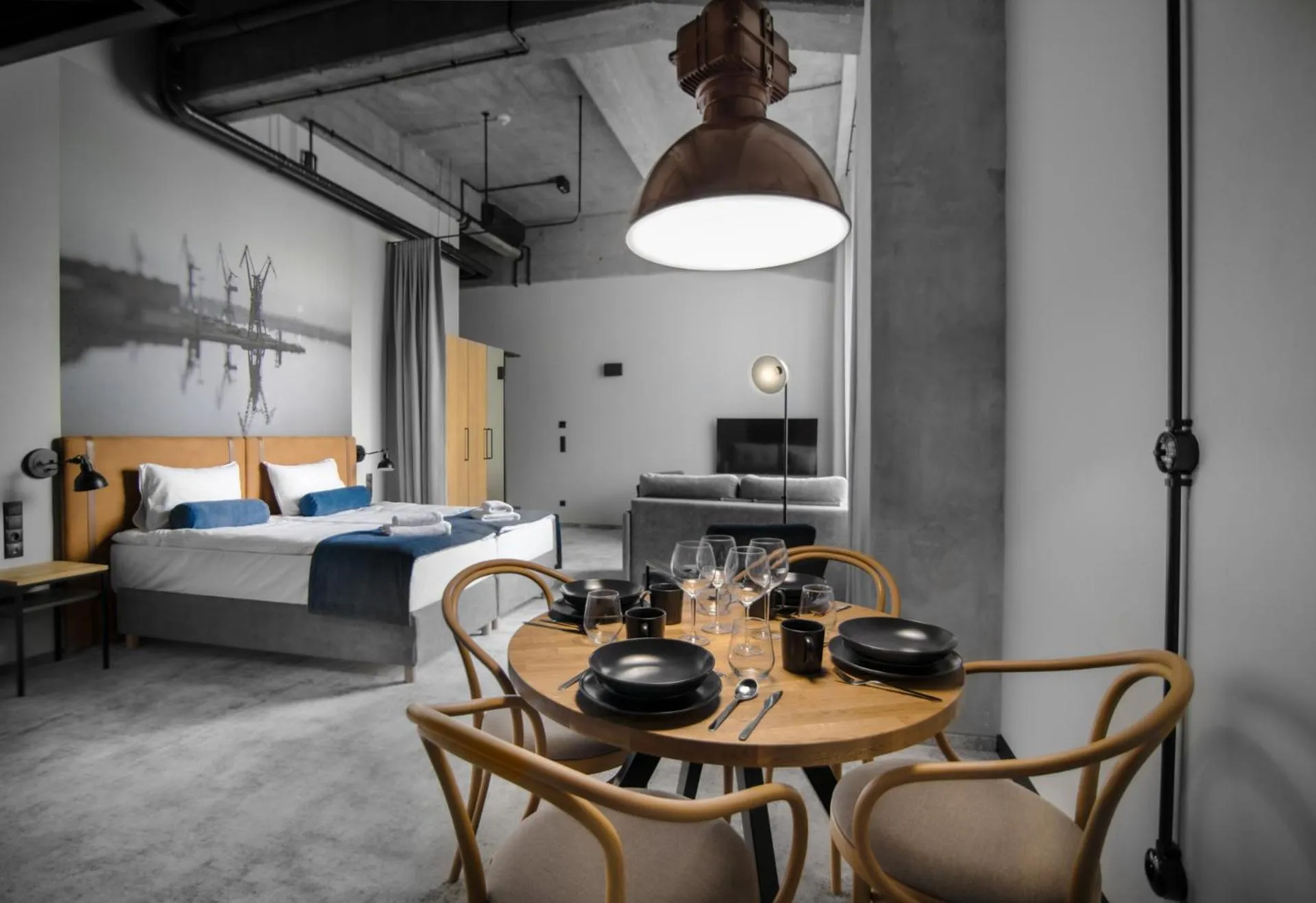 Bed in MONTOWNIA Lofts & Experience