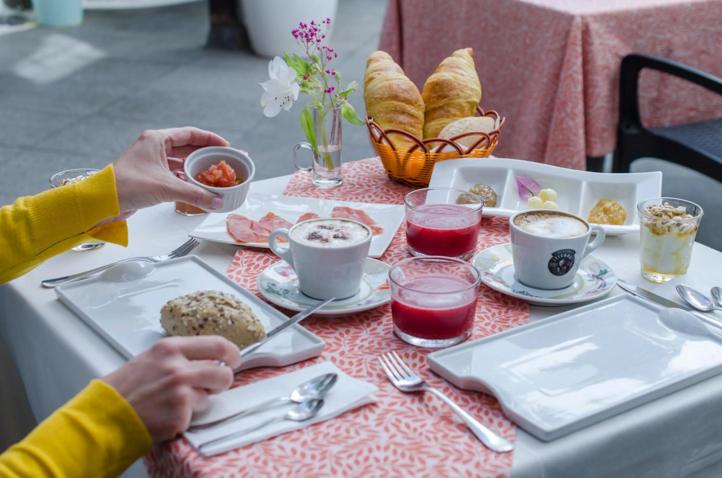 Breakfast in Hotel rural casona Santo Domingo