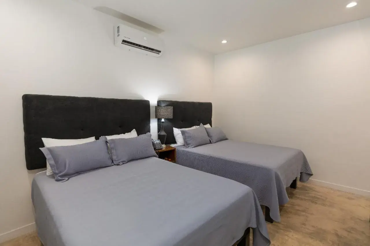 Mixed Dormitory Room in Hotel Manadia Mixed Dormitory Room in Hotel Manadia