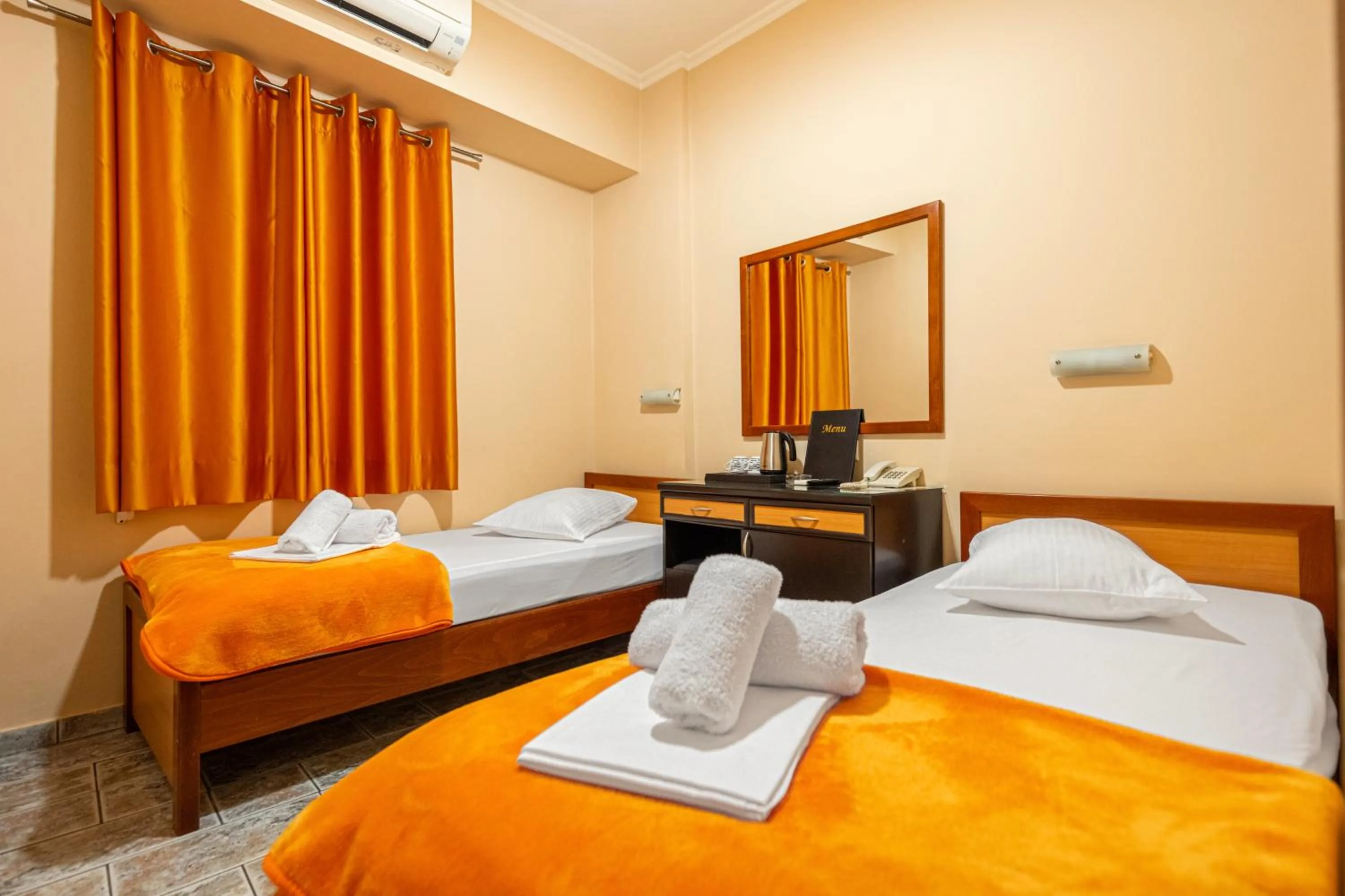 Bedroom, Bed in Faros I