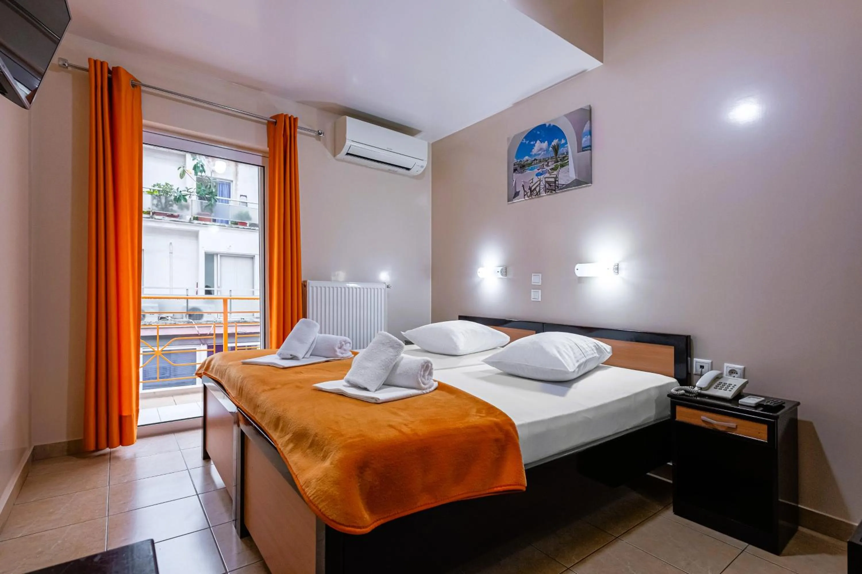 Bedroom, Bed in Faros I