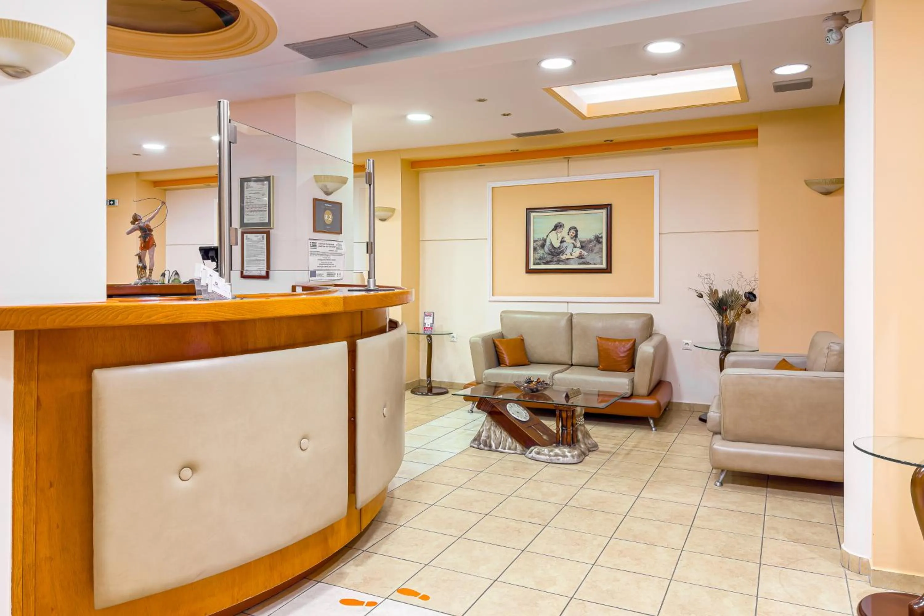 Lobby or reception in Faros II