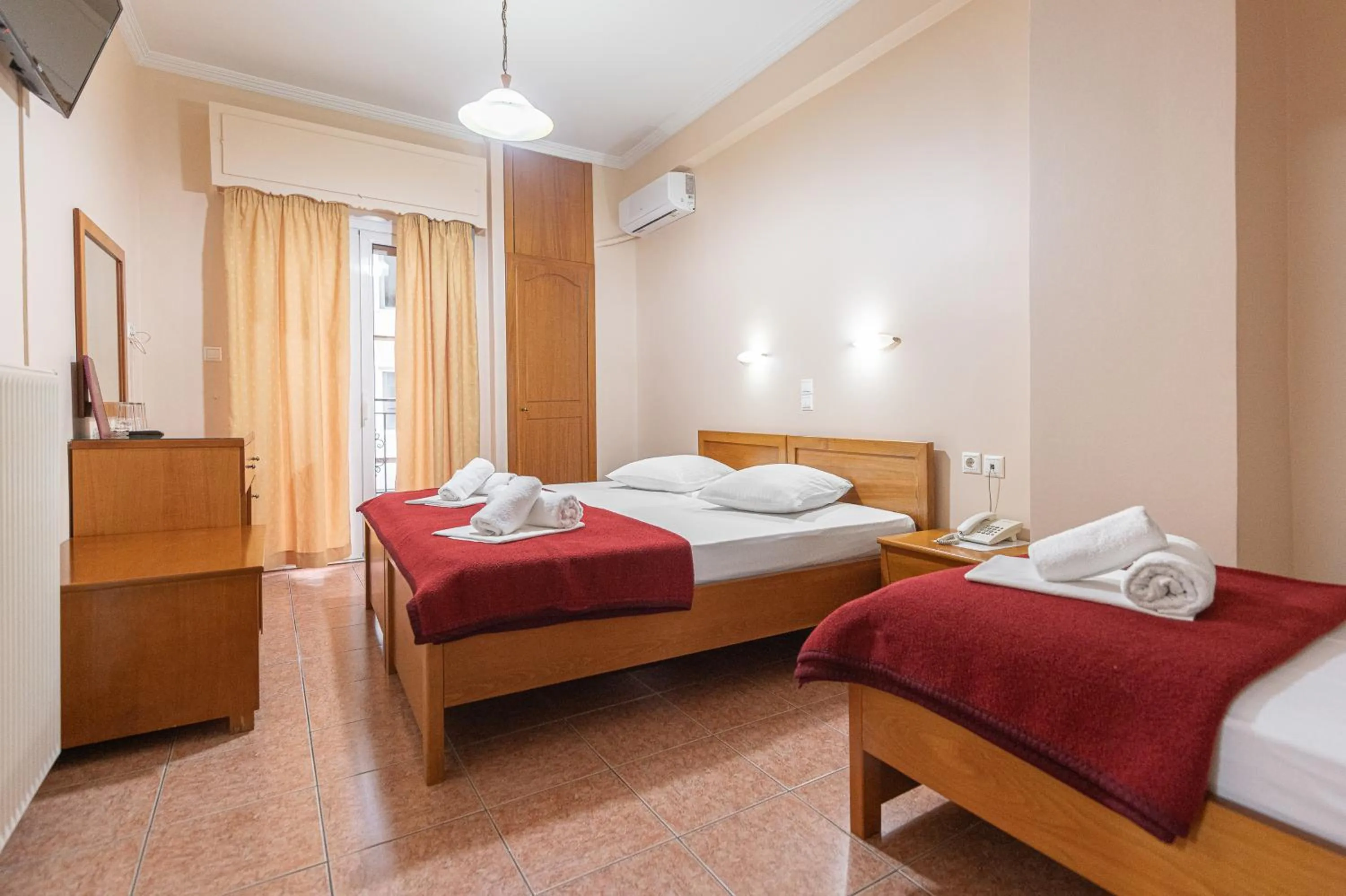 Bedroom, Bed in Faros II