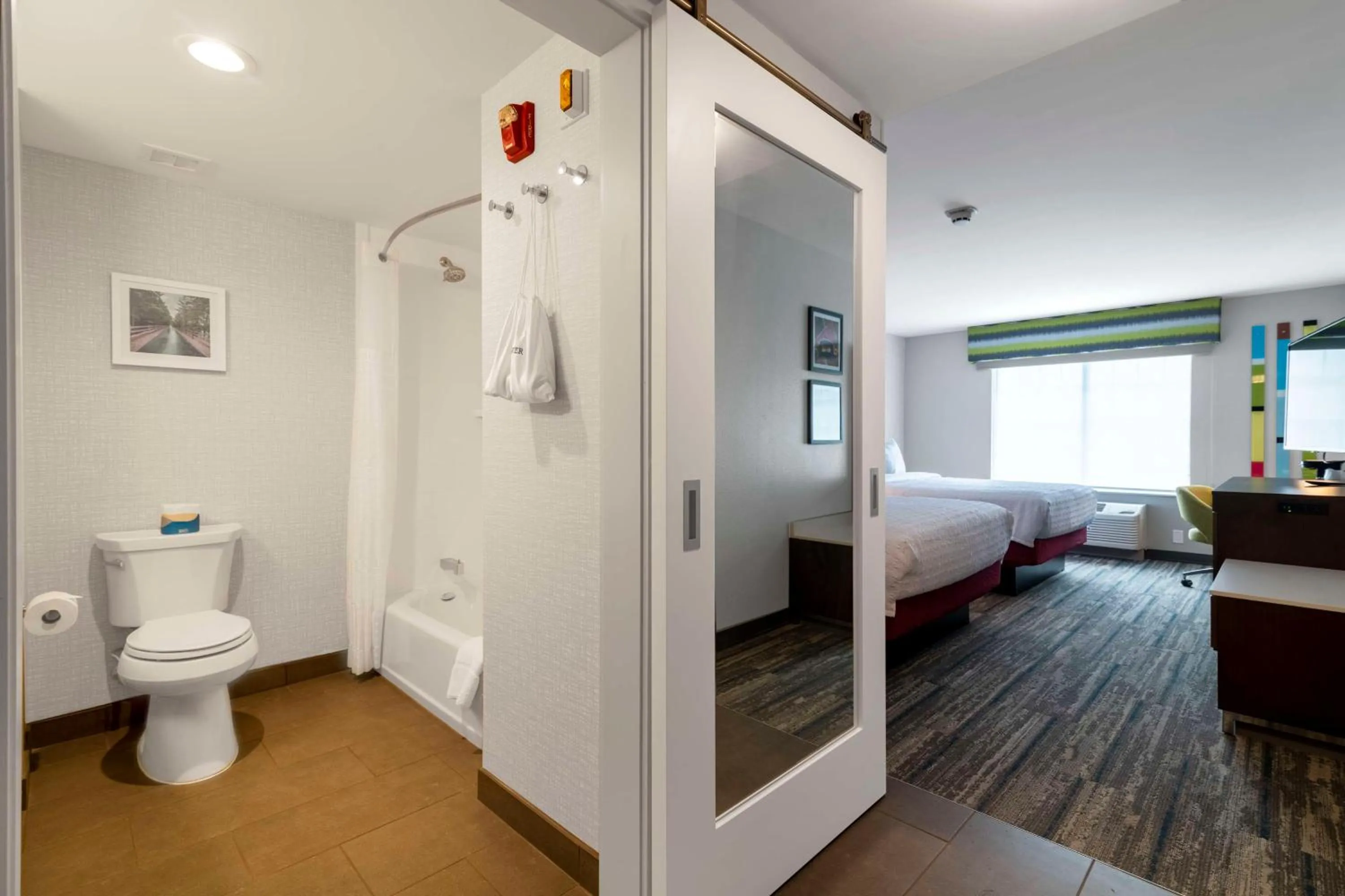 Bathroom in Hampton Inn Lincoln White Mountains