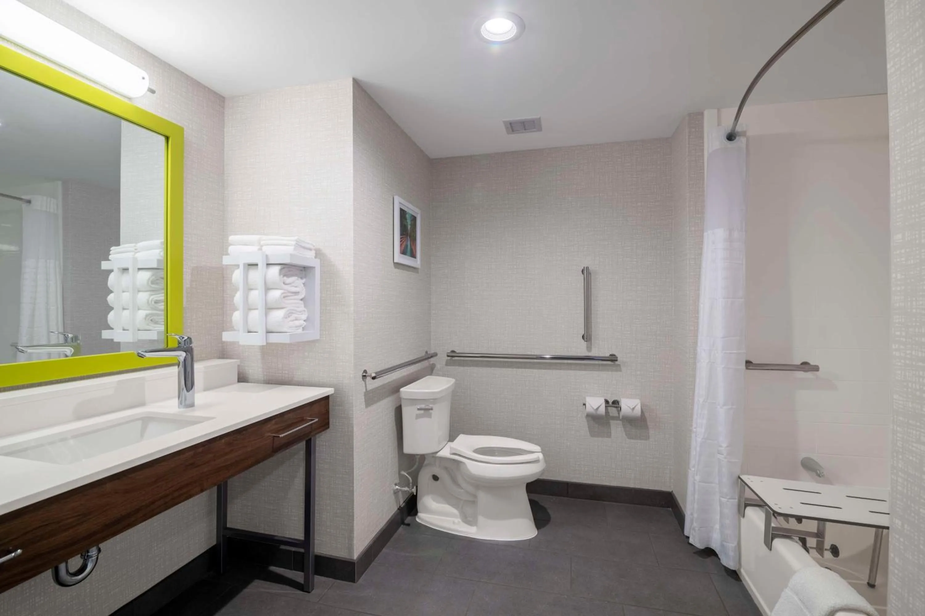 Bathroom in Hampton Inn Lincoln White Mountains