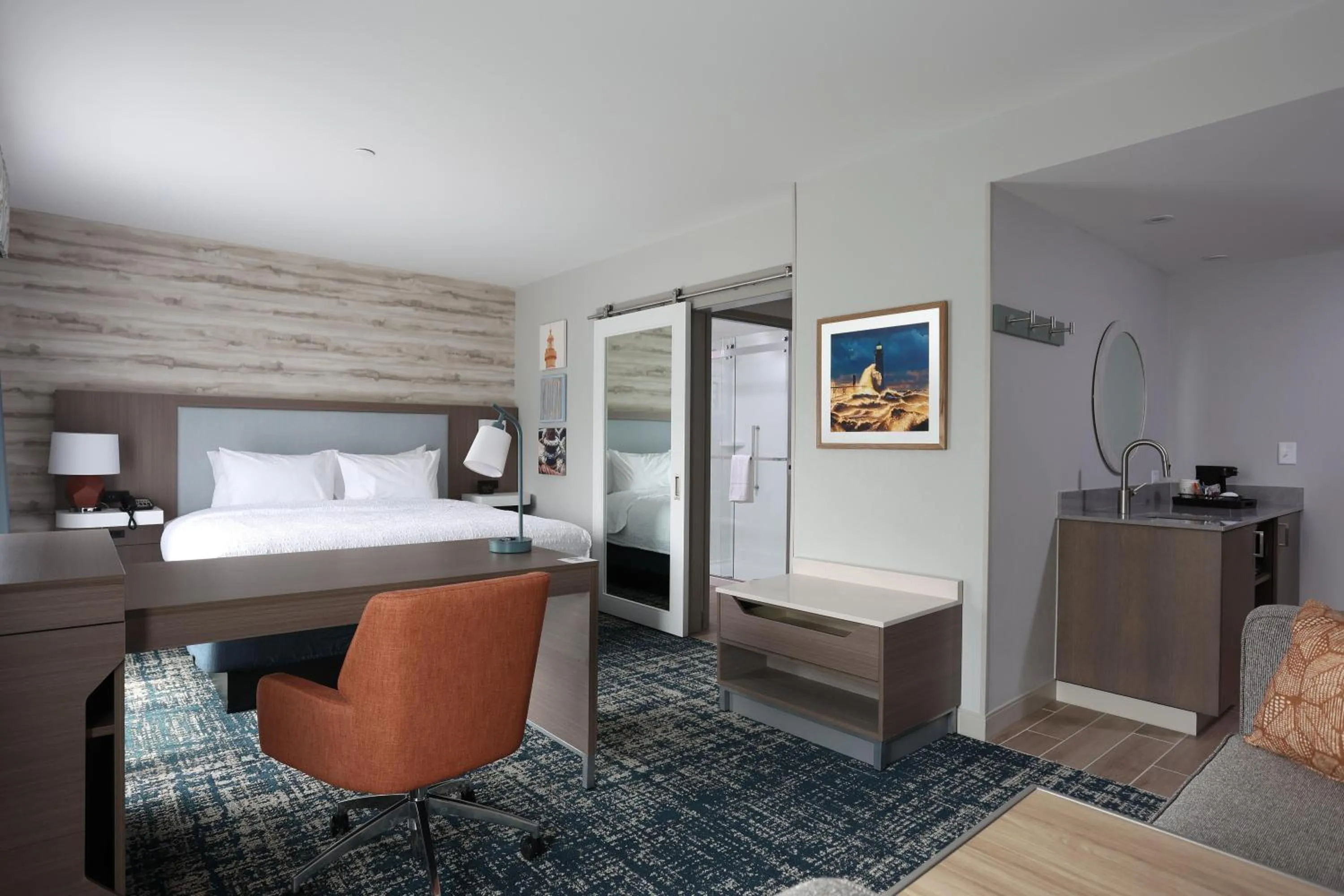 Other, Bed in Hampton Inn & Suites Manistee, Mi