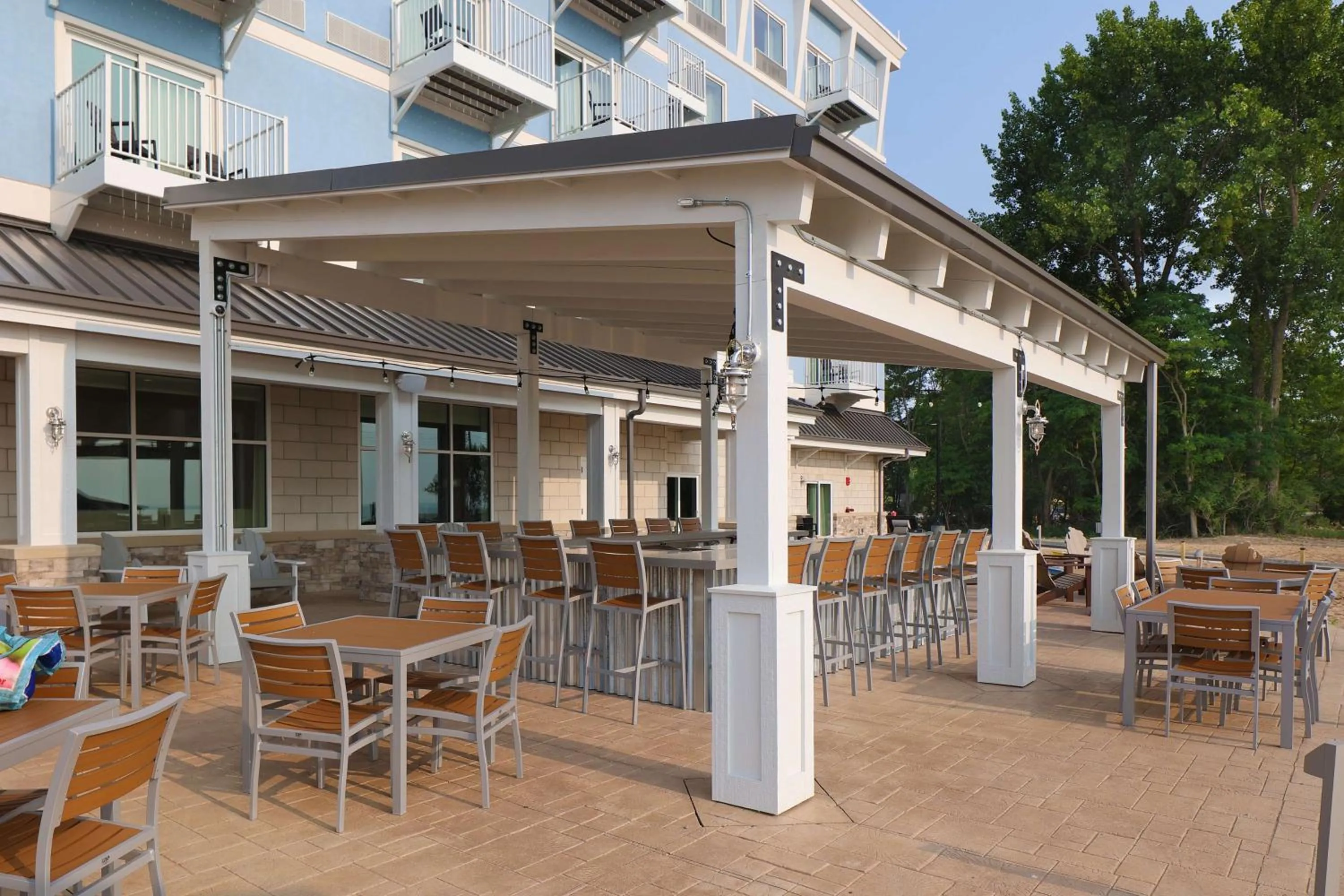 Restaurant/places to eat in Hampton Inn & Suites Manistee, Mi