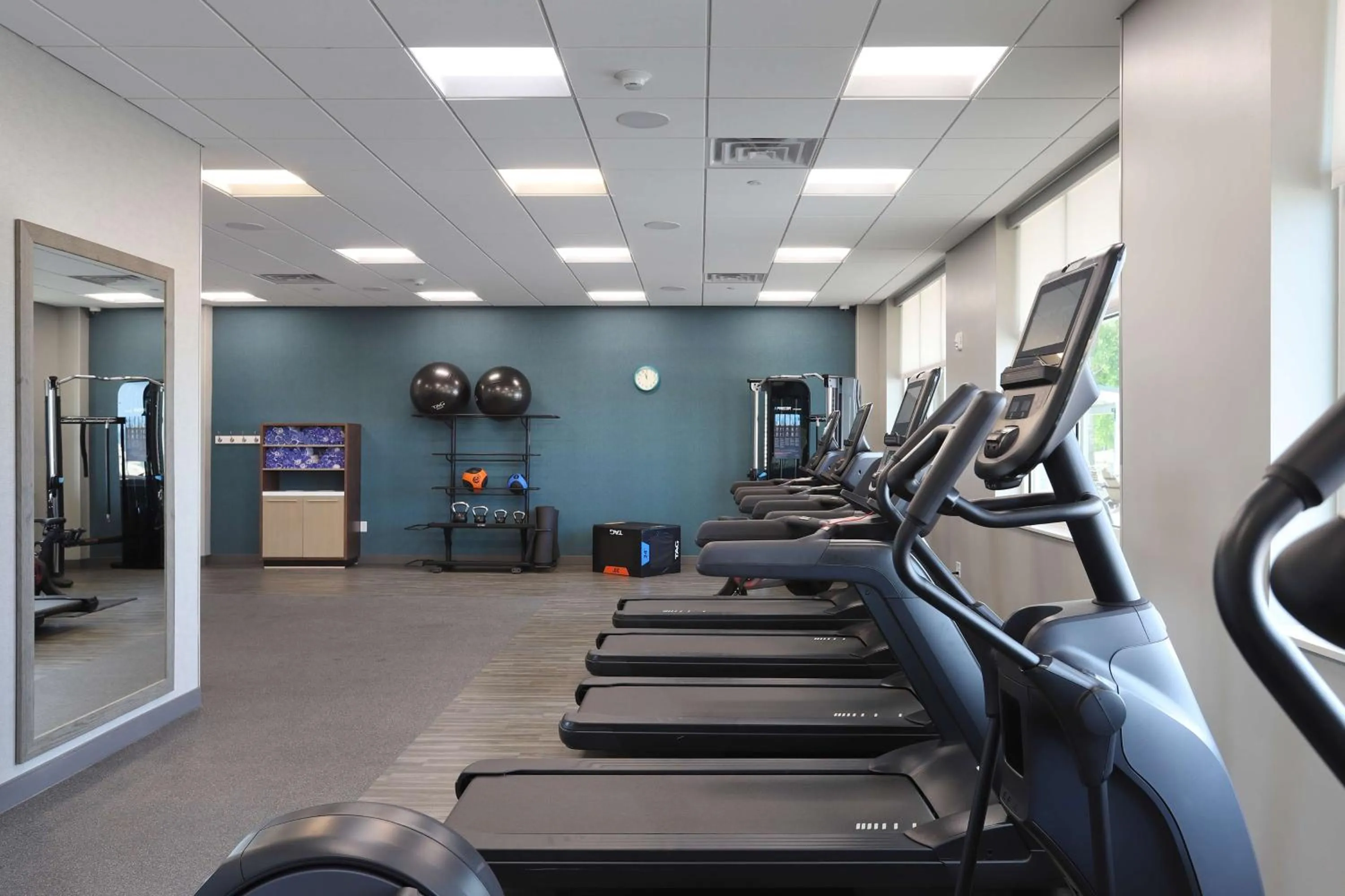 Fitness centre/facilities in Hampton Inn & Suites Manistee, Mi