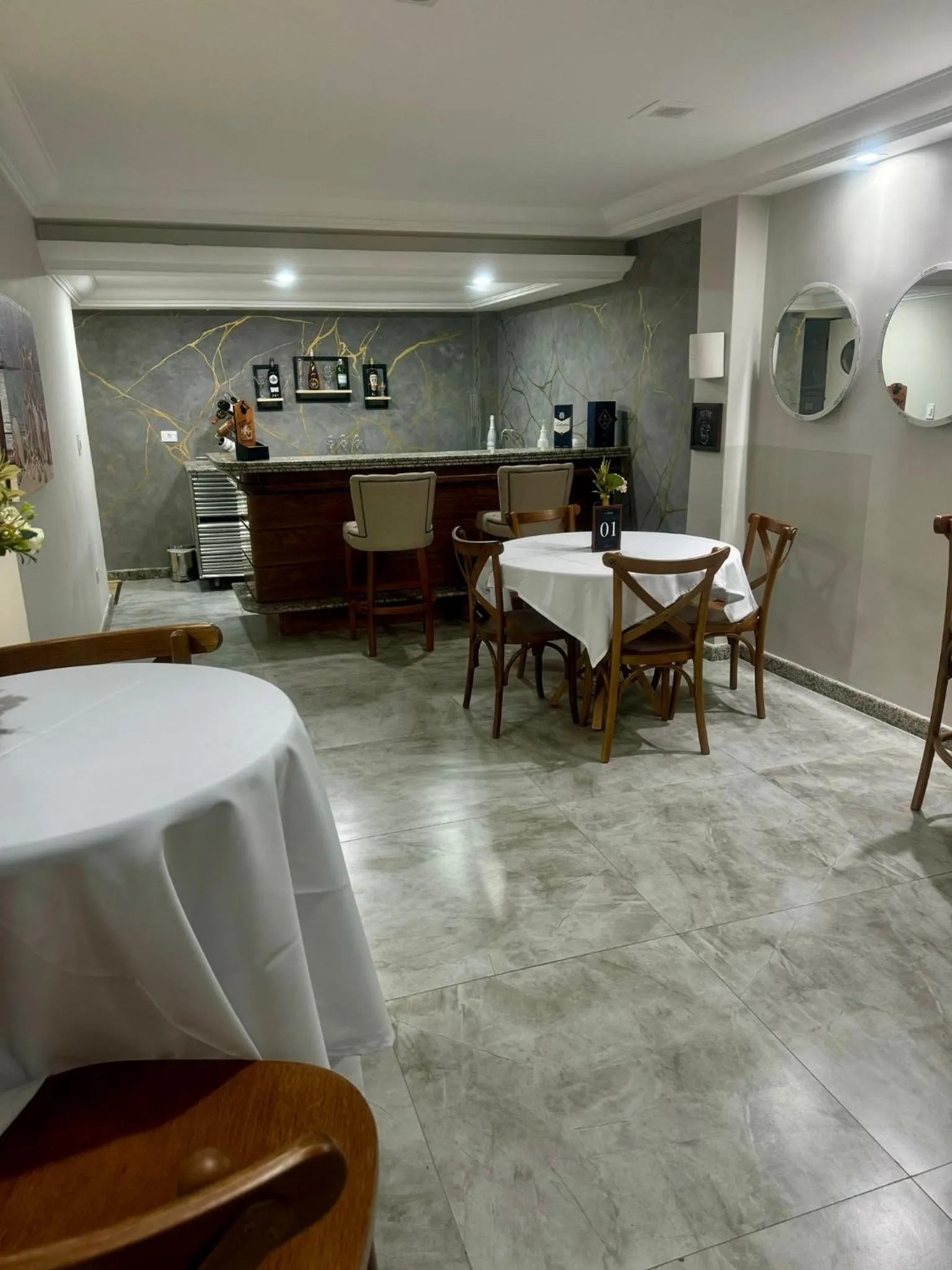 Dining area in Porty Brasil Hotel