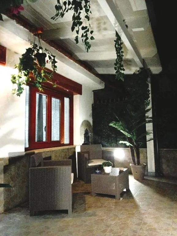 Patio in BORGO LORETO NAPLES