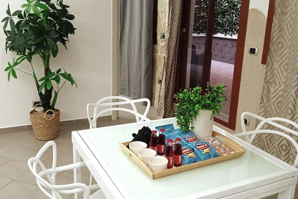 Food and drinks in BORGO LORETO NAPLES