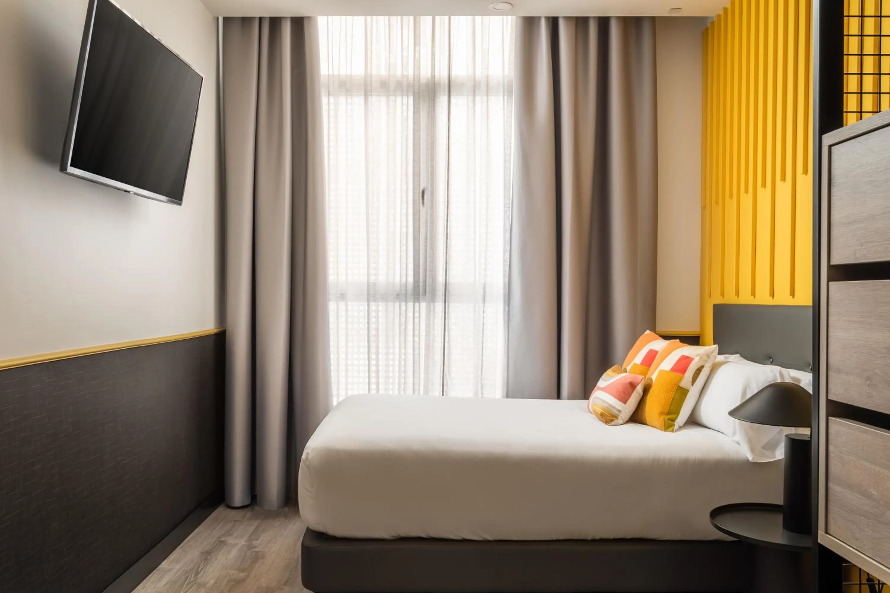 TV and multimedia, Bed in BYPILLOW Crosstown