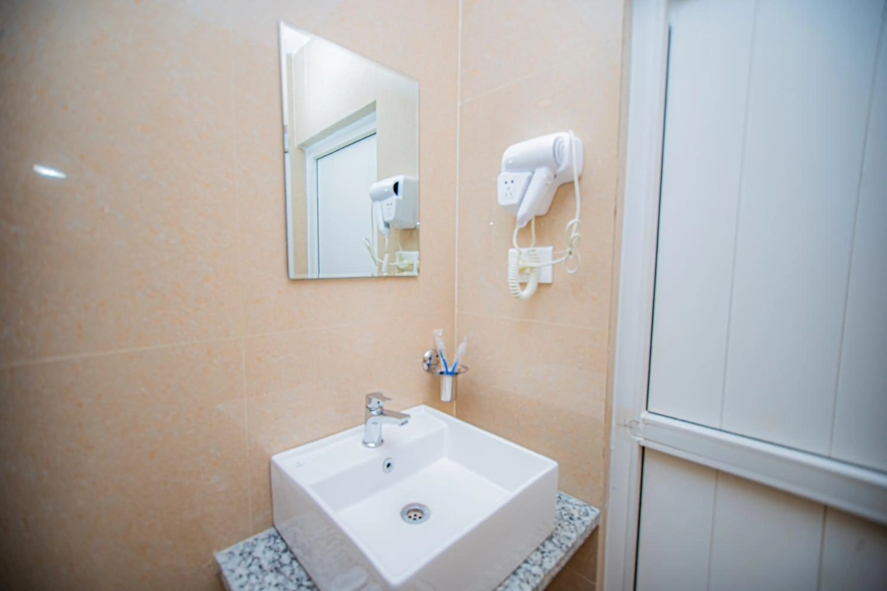 Bathroom in Majheri Resort and Spa