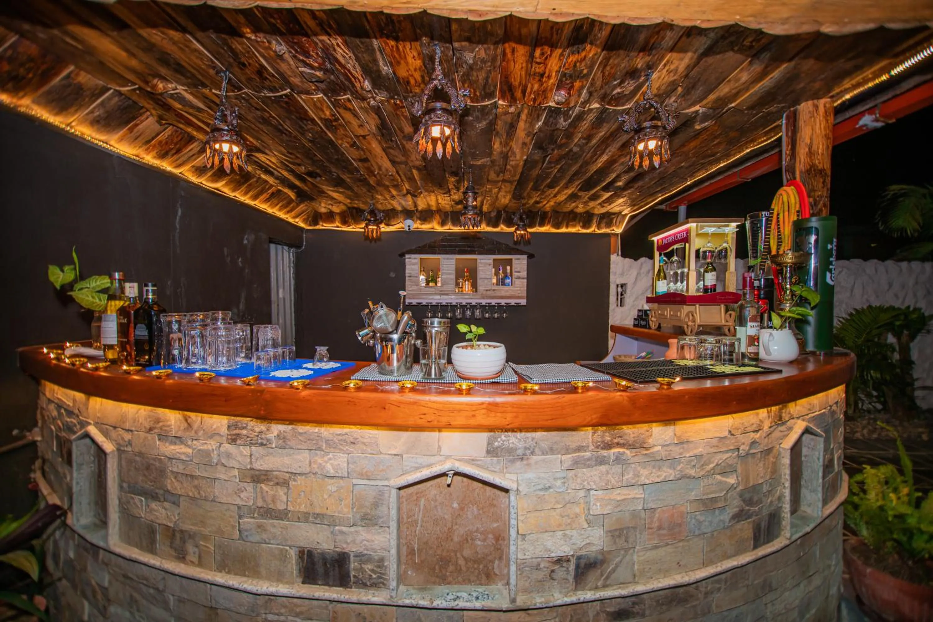 Lounge or bar in Majheri Resort and Spa