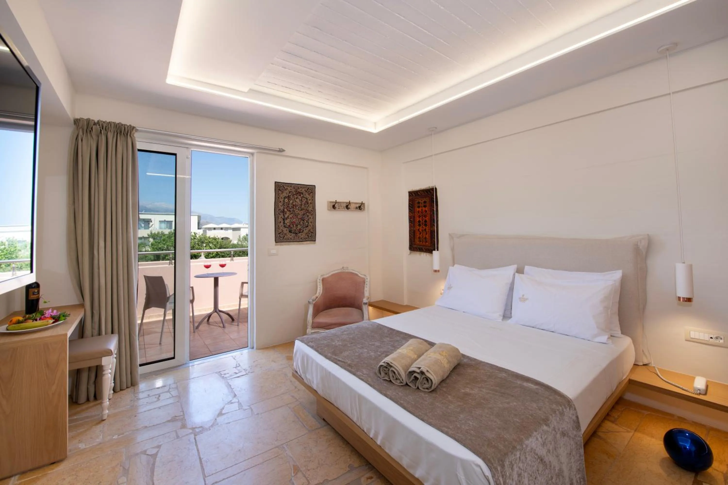 Bed in Orpheas Resort Hotel (Adults Only)