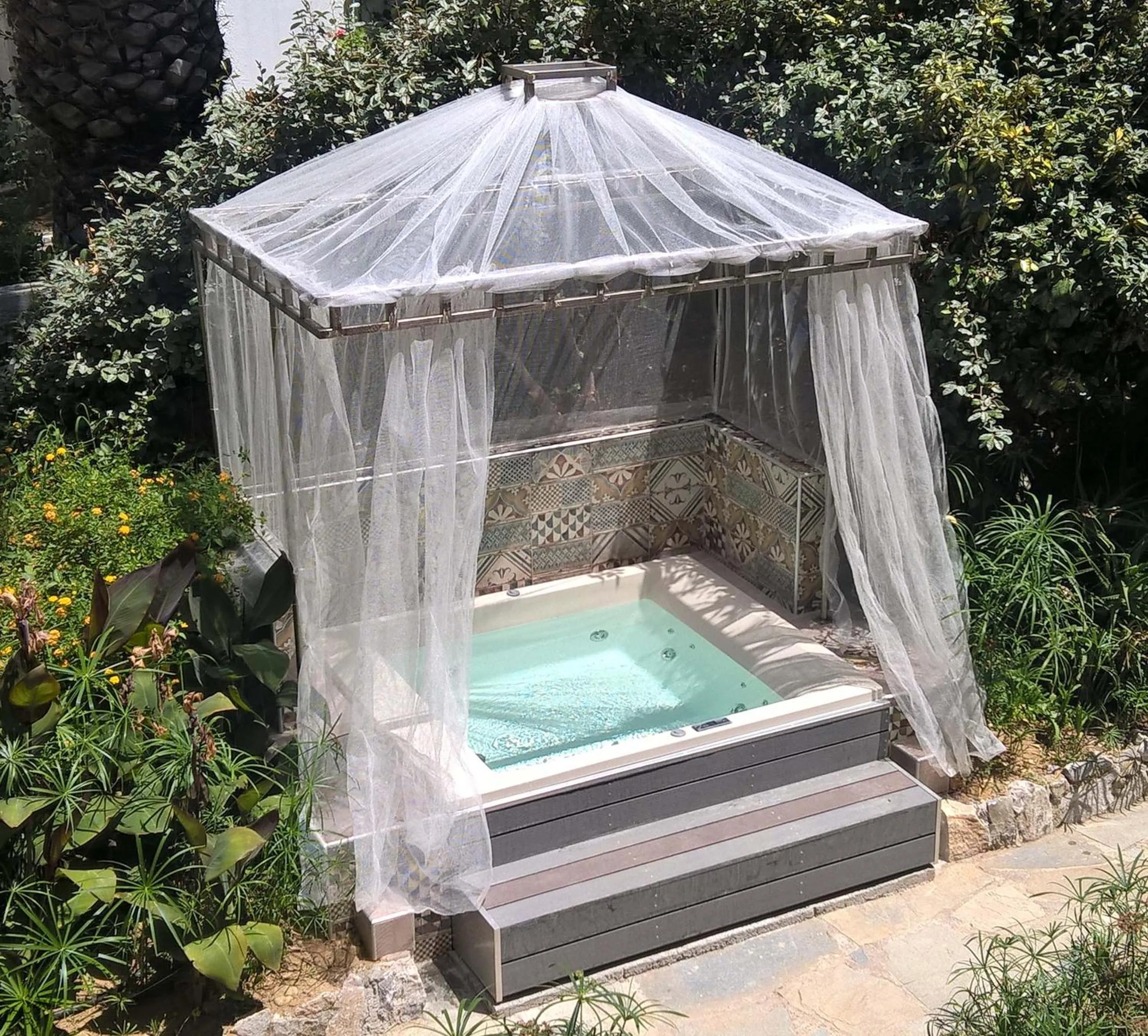 Hot Tub in Orpheas Resort Hotel (Adults Only)