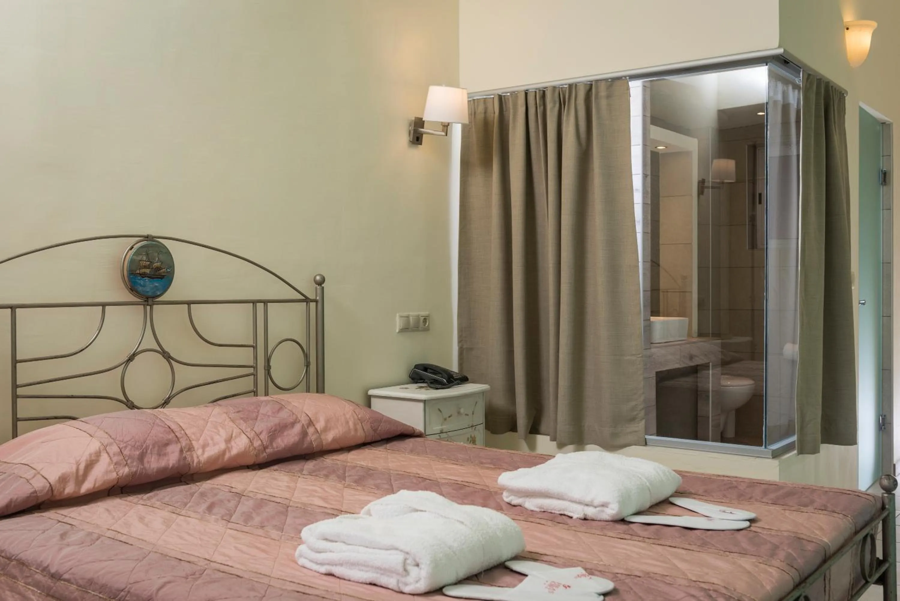 Bed in Orpheas Resort Hotel (Adults Only)