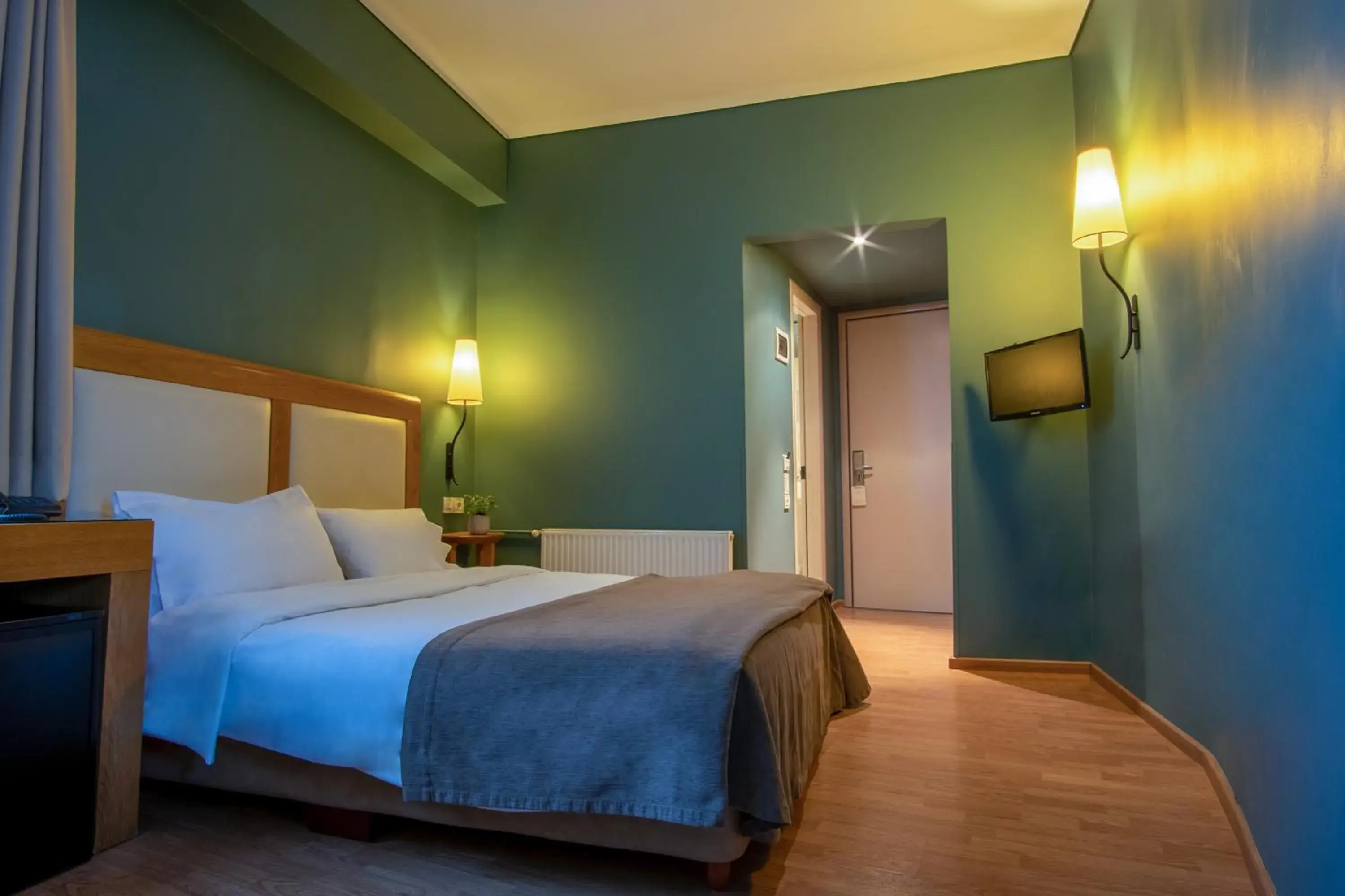 Single Room in Olympic Hotel Single Room in Olympic Hotel