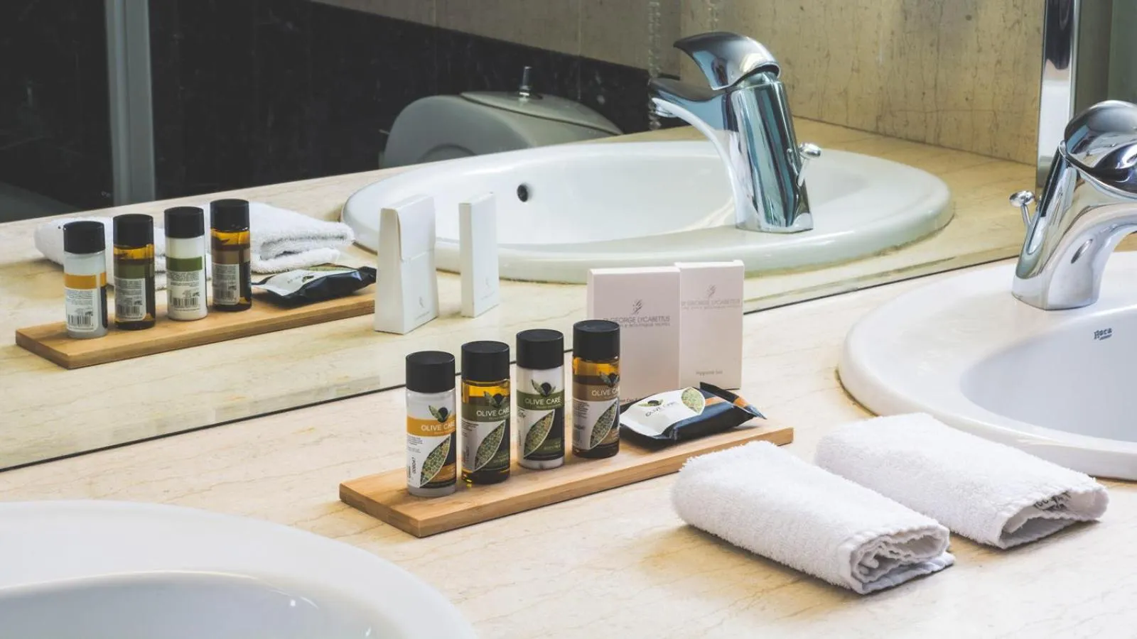 Bathroom in St George Lycabettus Lifestyle Hotel