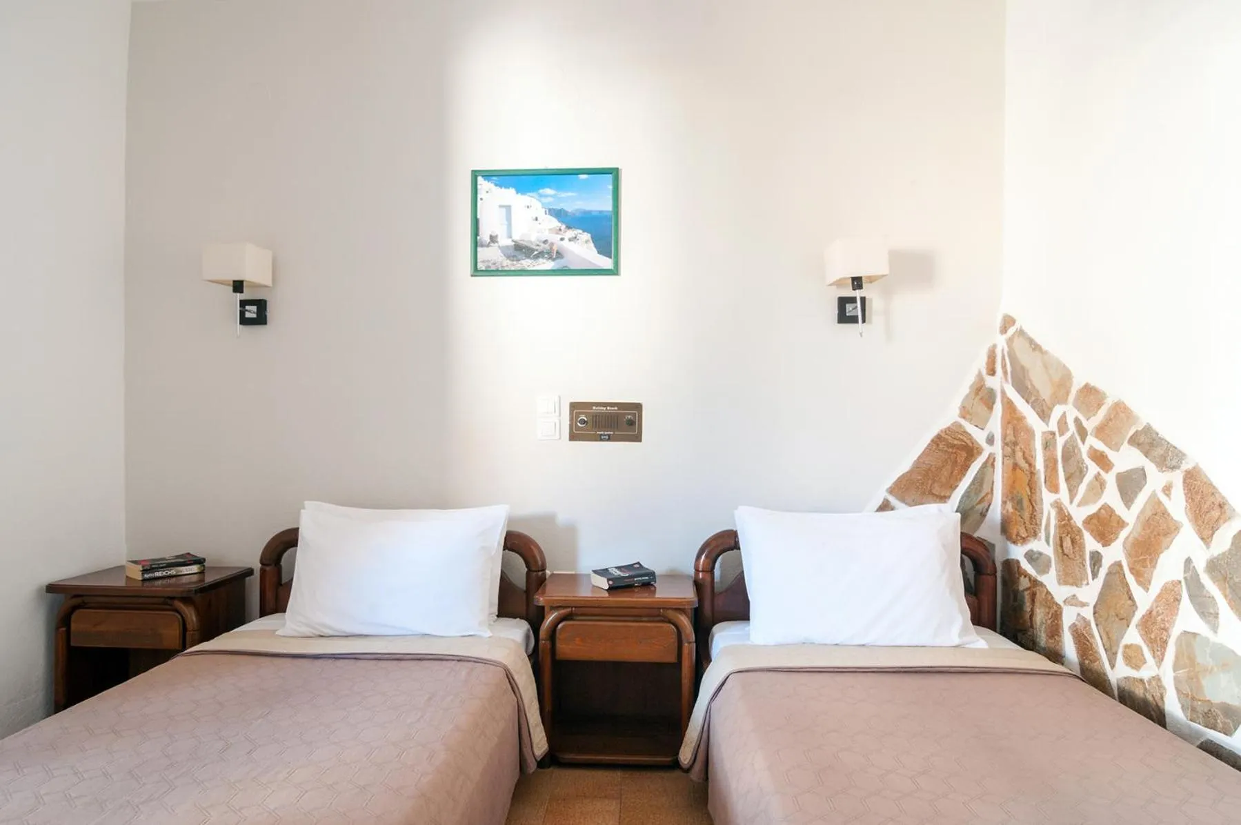 Bed in Holiday Beach Resort Santorini