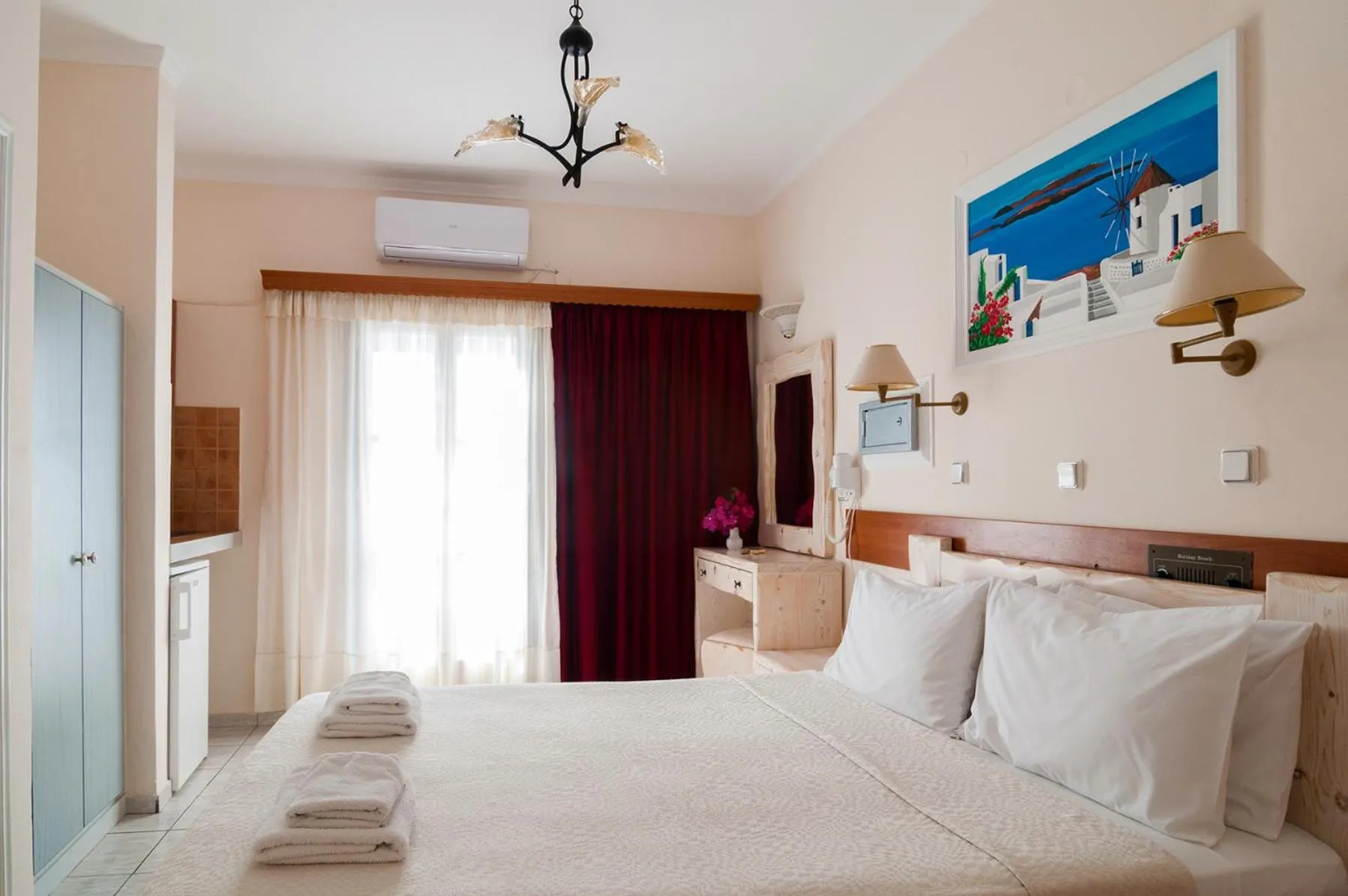 Bedroom, Bed in Holiday Beach Resort Santorini