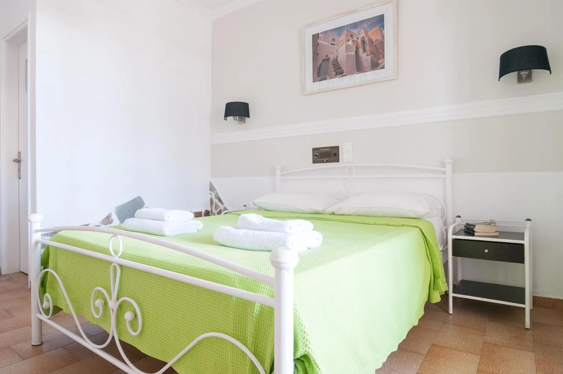 Bed in Holiday Beach Resort Santorini